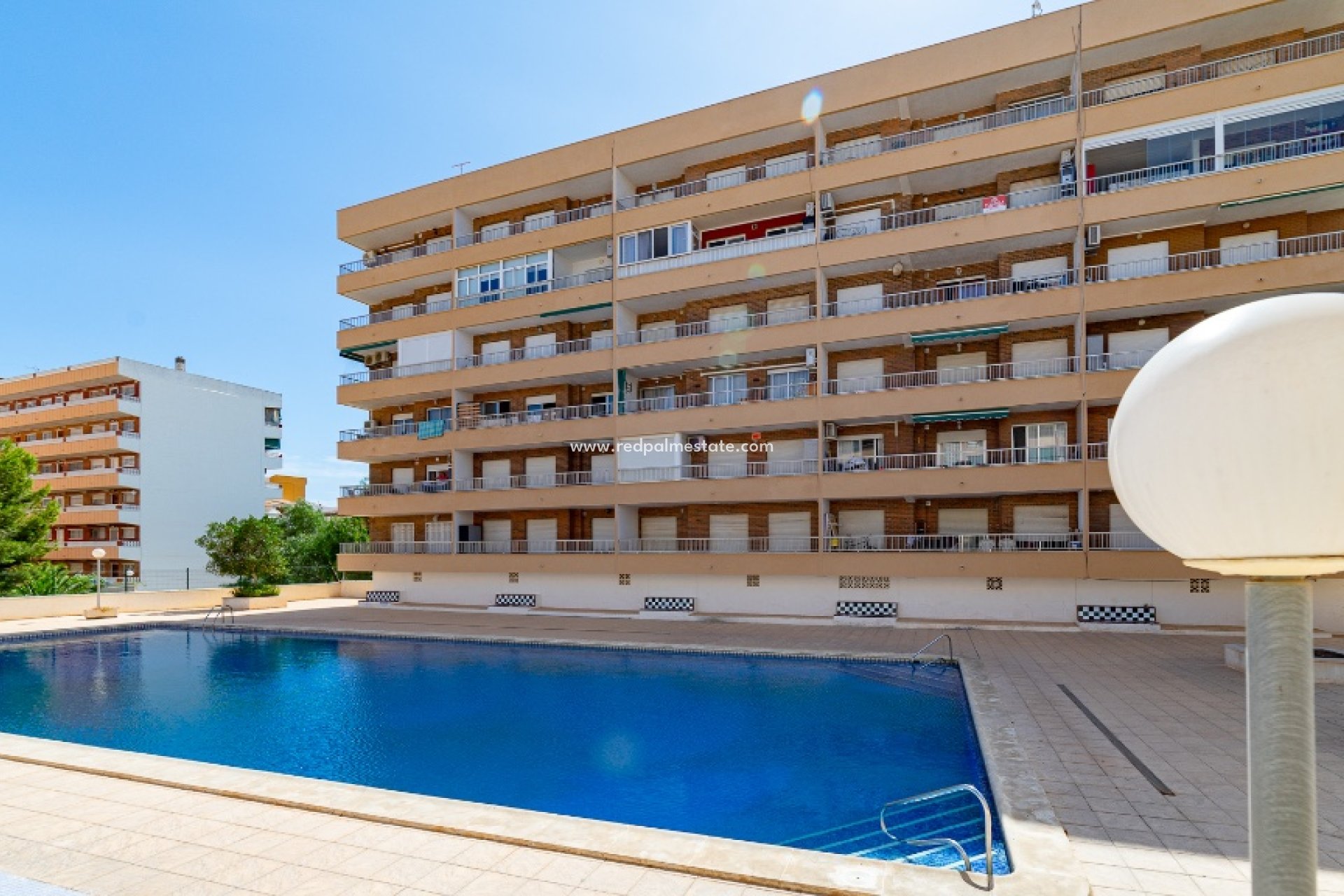Resale - Apartment -
Torrevieja - Punta prima