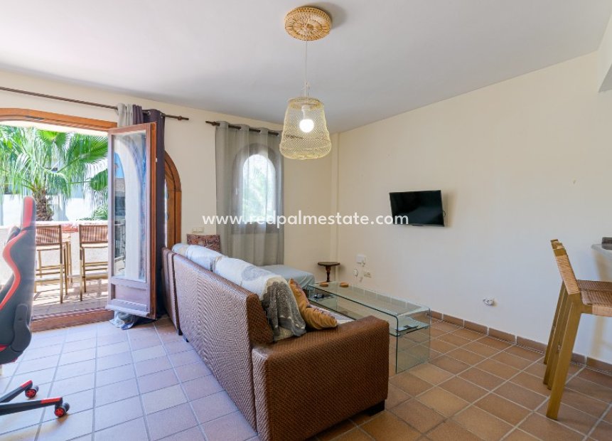 Resale - Apartment -
Torrevieja - Punta prima