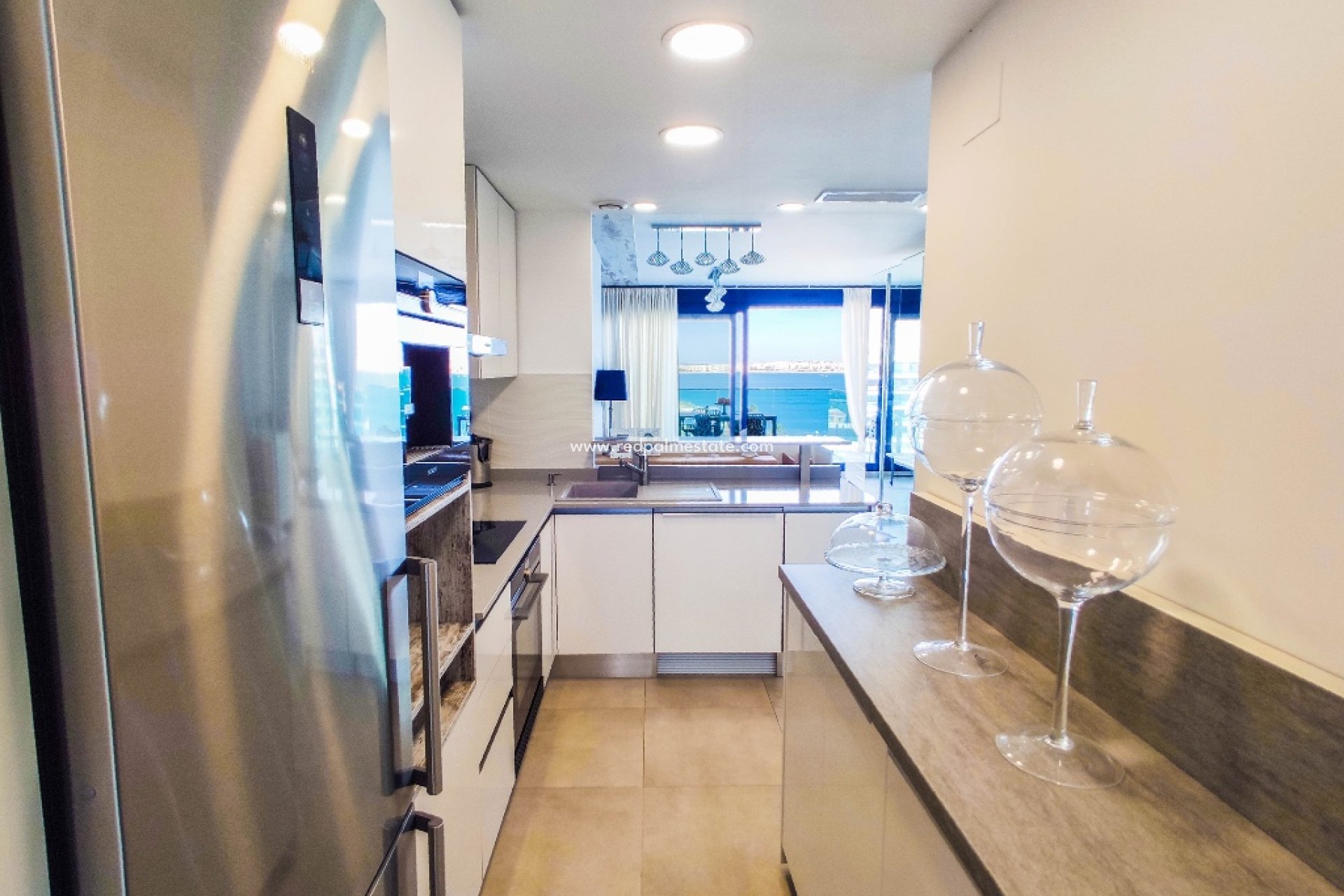 Resale - Apartment -
Torrevieja - Punta prima