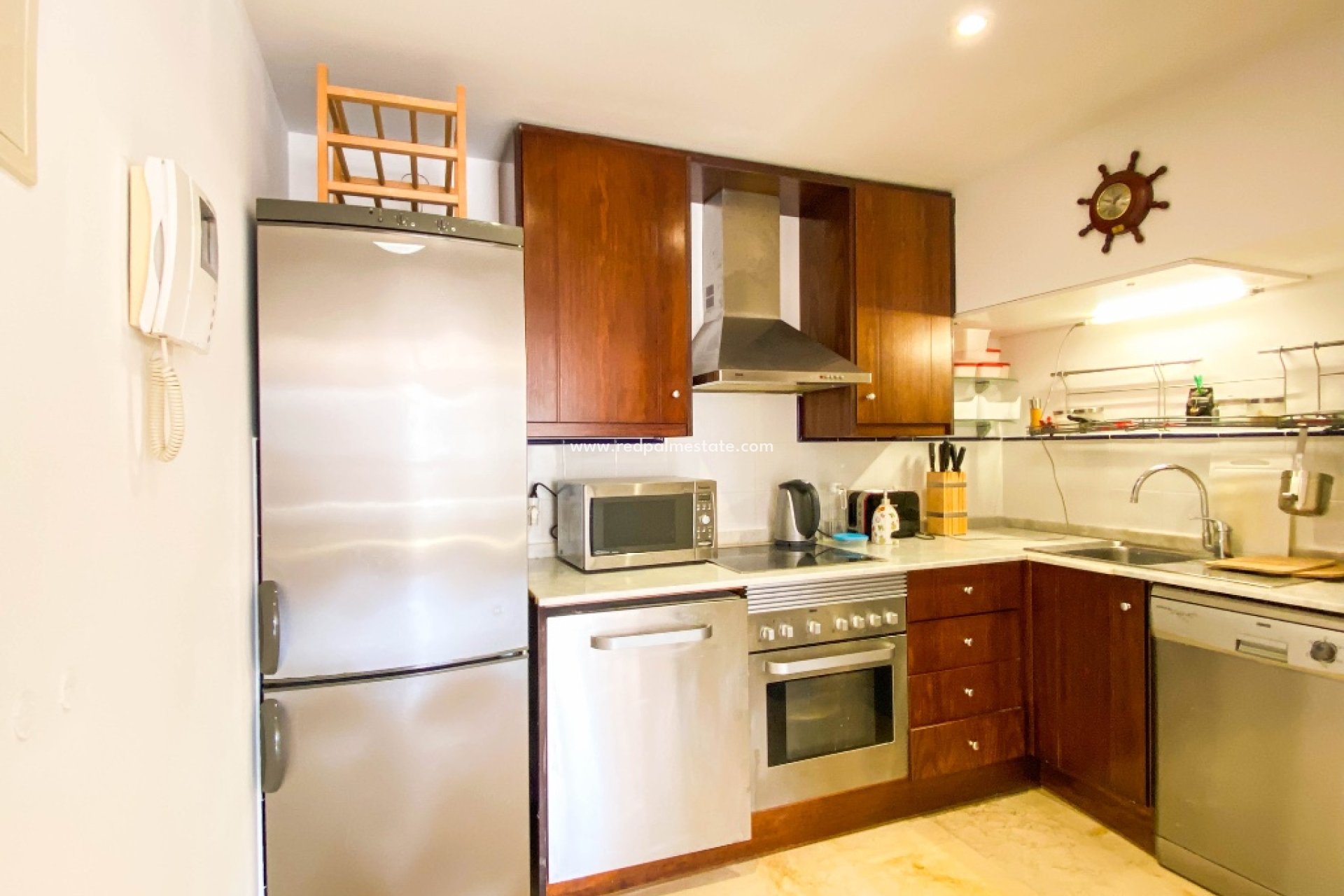 Resale - Apartment -
Torrevieja - Punta prima