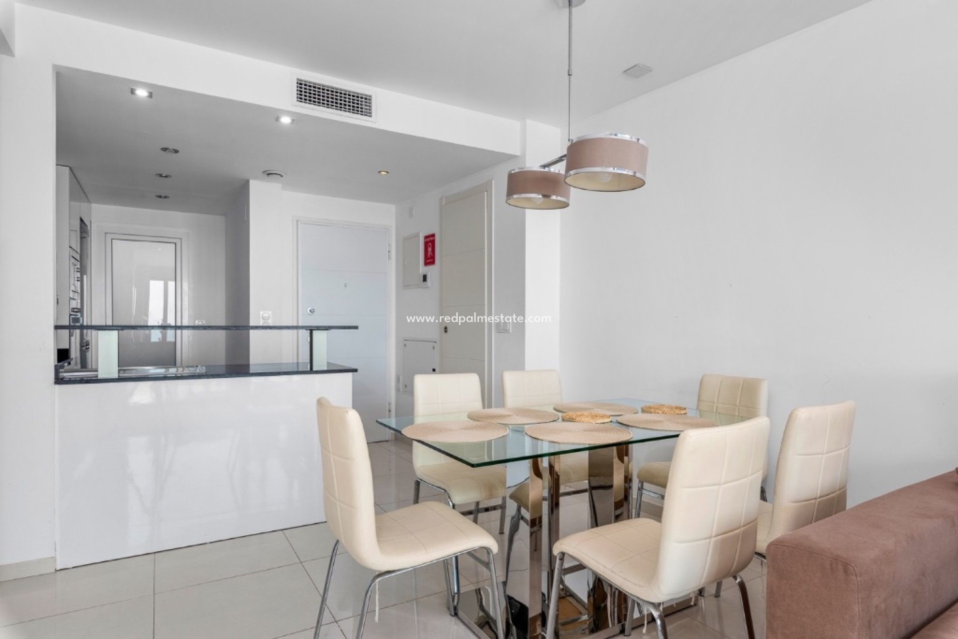 Resale - Apartment -
Torrevieja - Punta prima