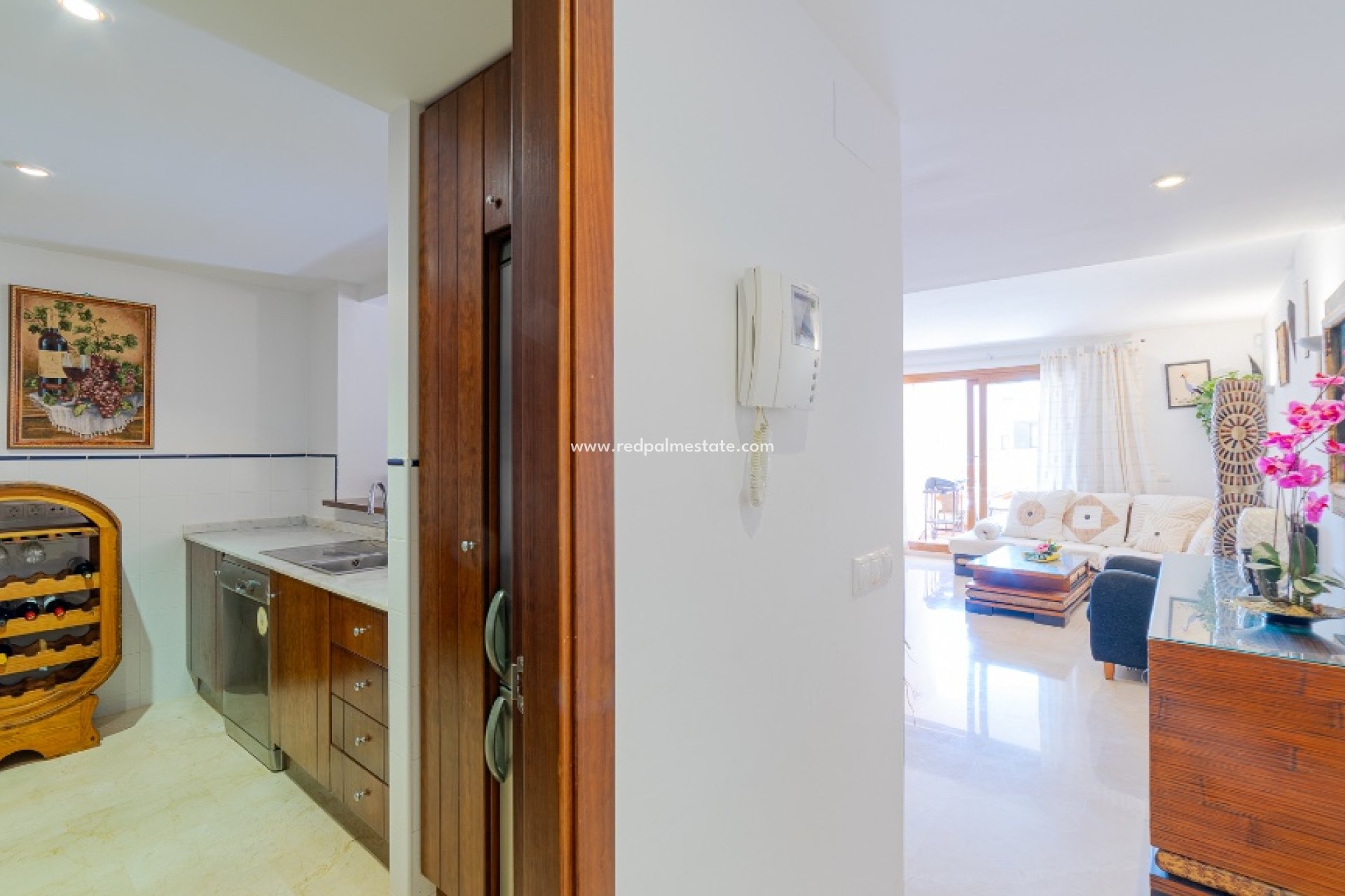 Resale - Apartment -
Torrevieja - Punta prima