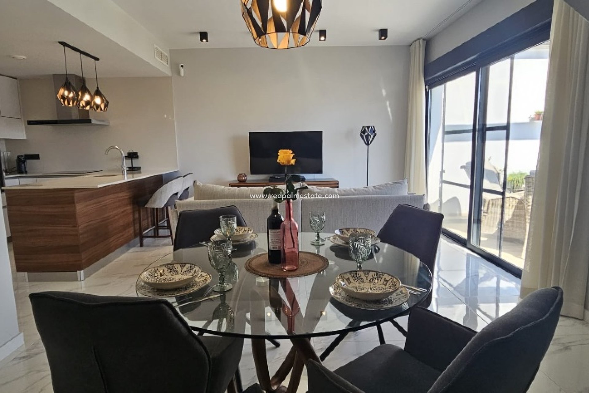 Resale - Apartment -
Torrevieja - Punta prima