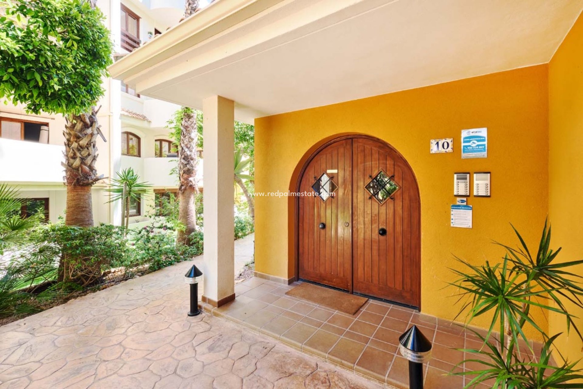 Resale - Apartment -
Torrevieja - Punta prima