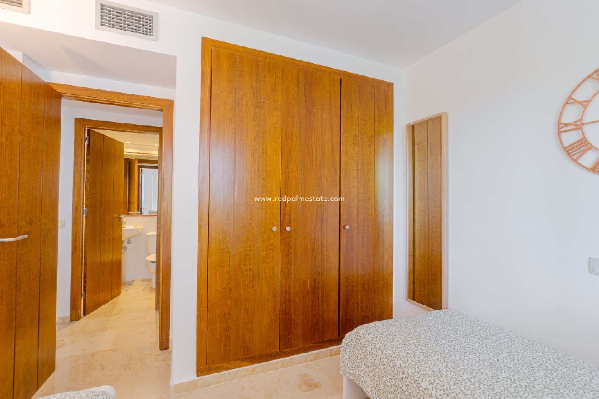 Resale - Apartment -
Torrevieja - Punta prima