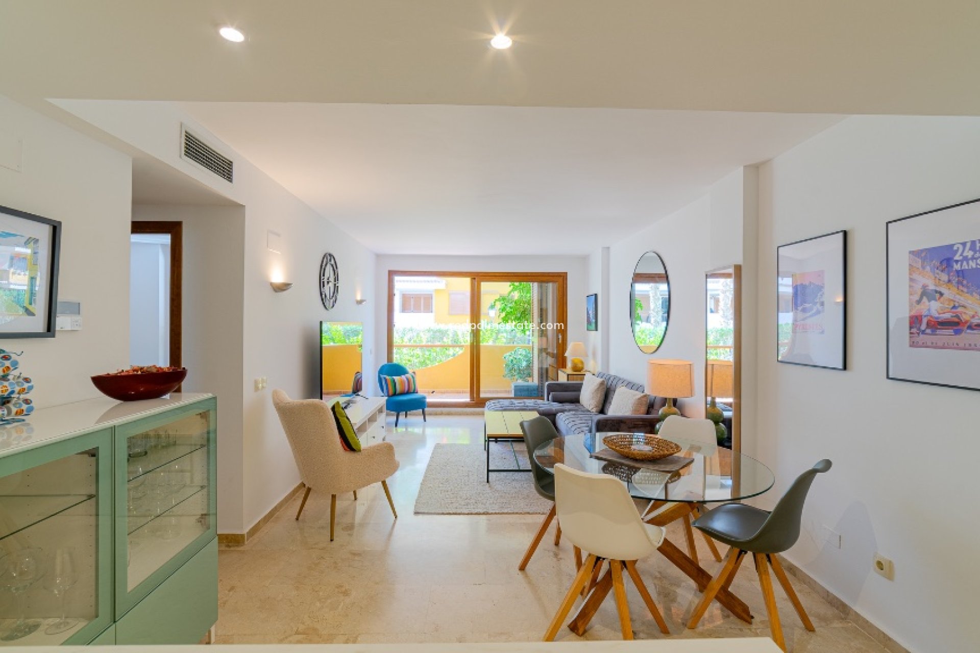 Resale - Apartment -
Torrevieja - Punta prima