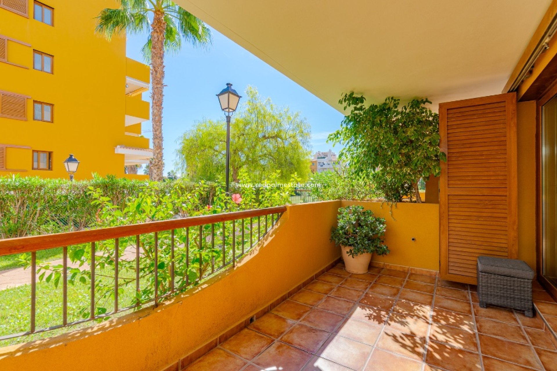 Resale - Apartment -
Torrevieja - Punta prima