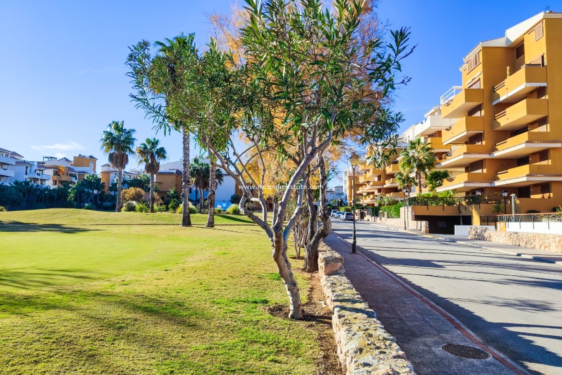 Resale - Apartment -
Torrevieja - Punta prima