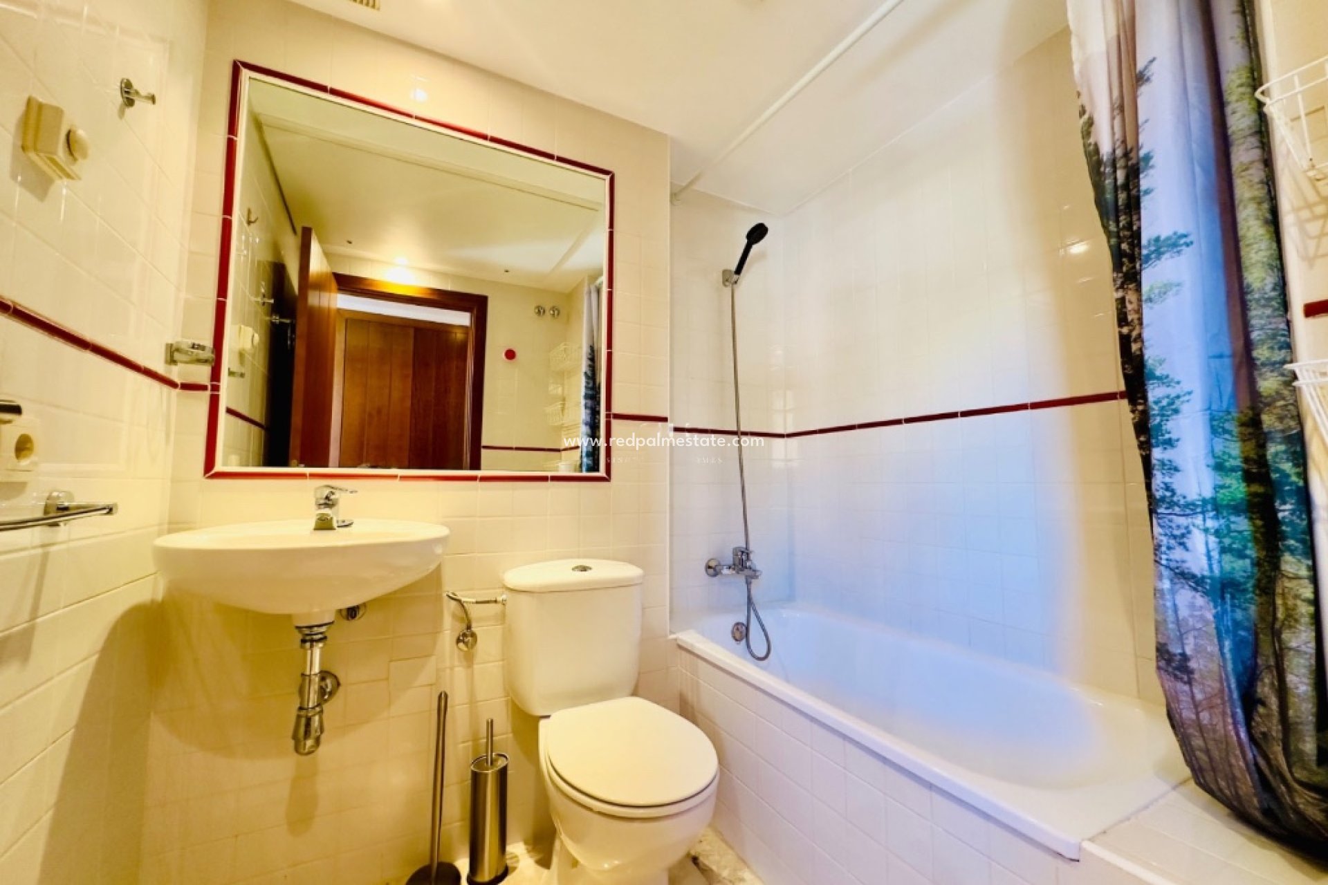 Resale - Apartment -
Torrevieja - Punta prima