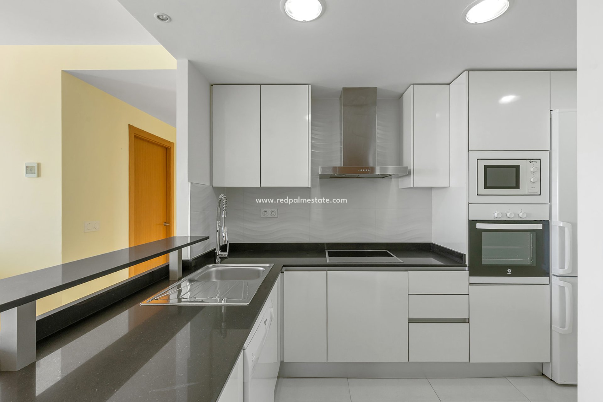 Resale - Apartment -
Torrevieja - Punta prima