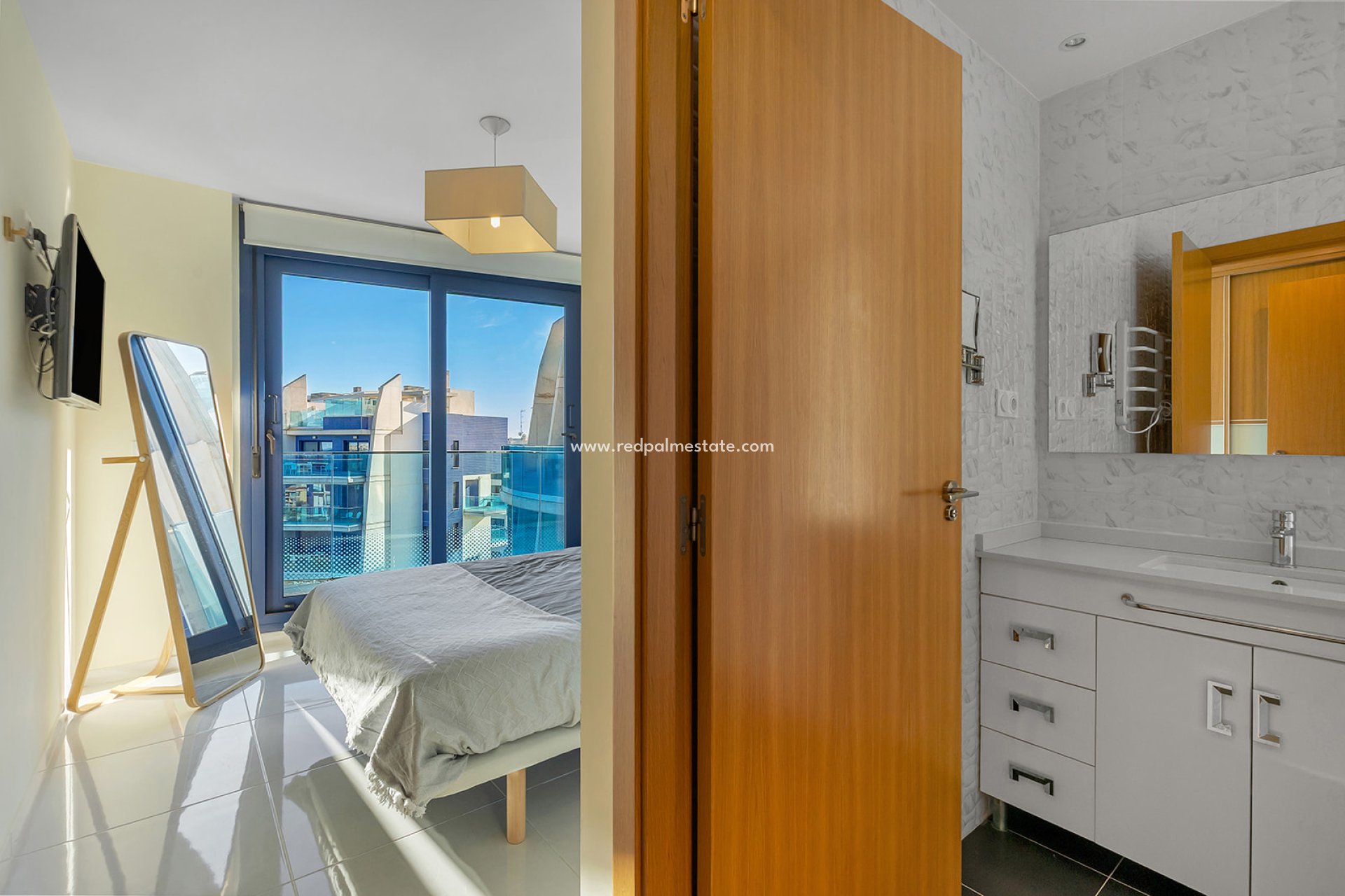 Resale - Apartment -
Torrevieja - Punta prima