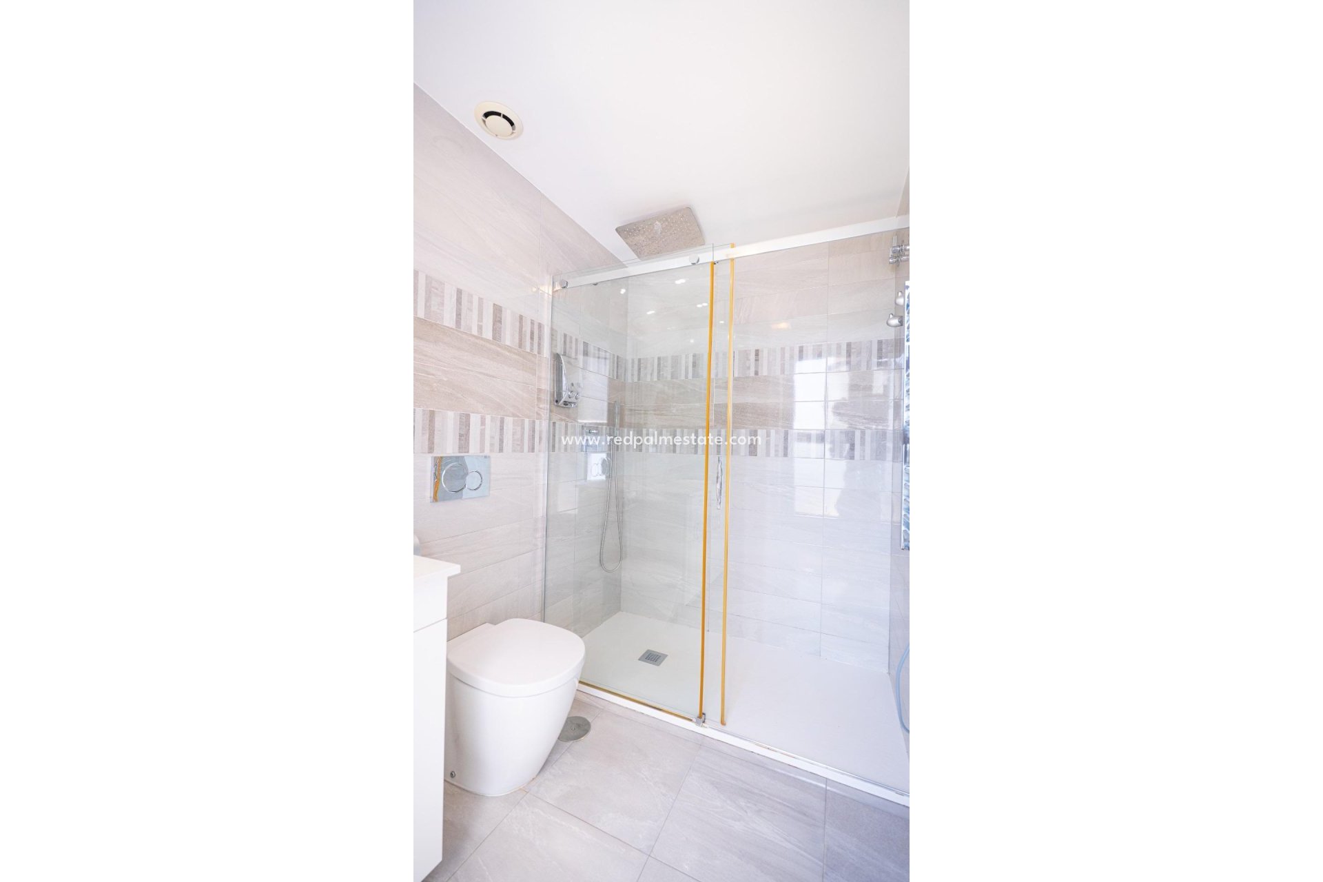 Resale - Apartment -
Torrevieja - Punta prima