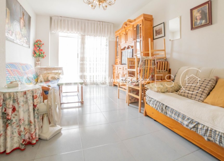 Resale - Apartment -
Torrevieja - Punta prima