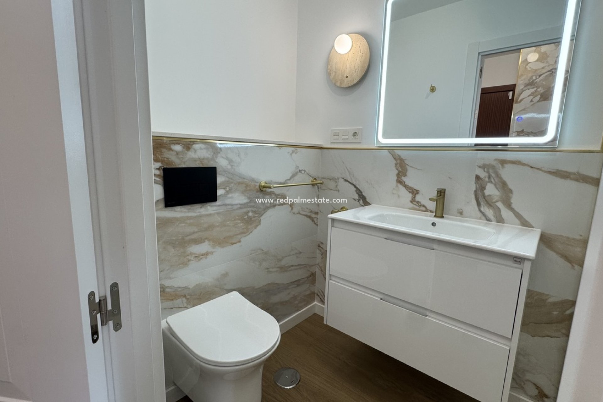 Resale - Apartment -
Torrevieja - Punta prima