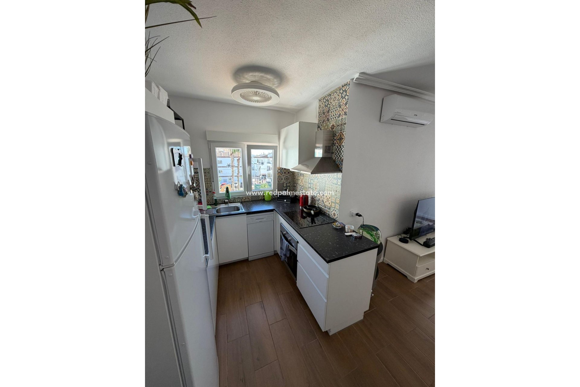 Resale - Apartment -
Torrevieja - Punta prima