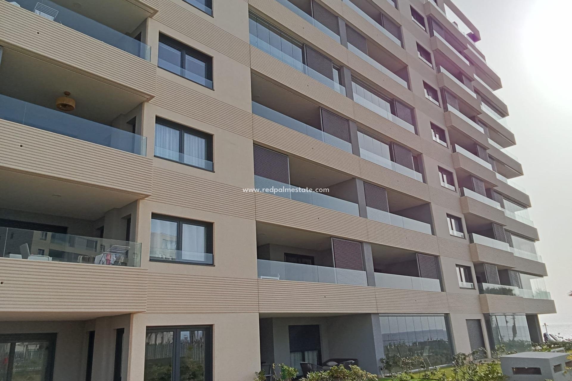 Resale - Apartment -
Torrevieja - Punta prima