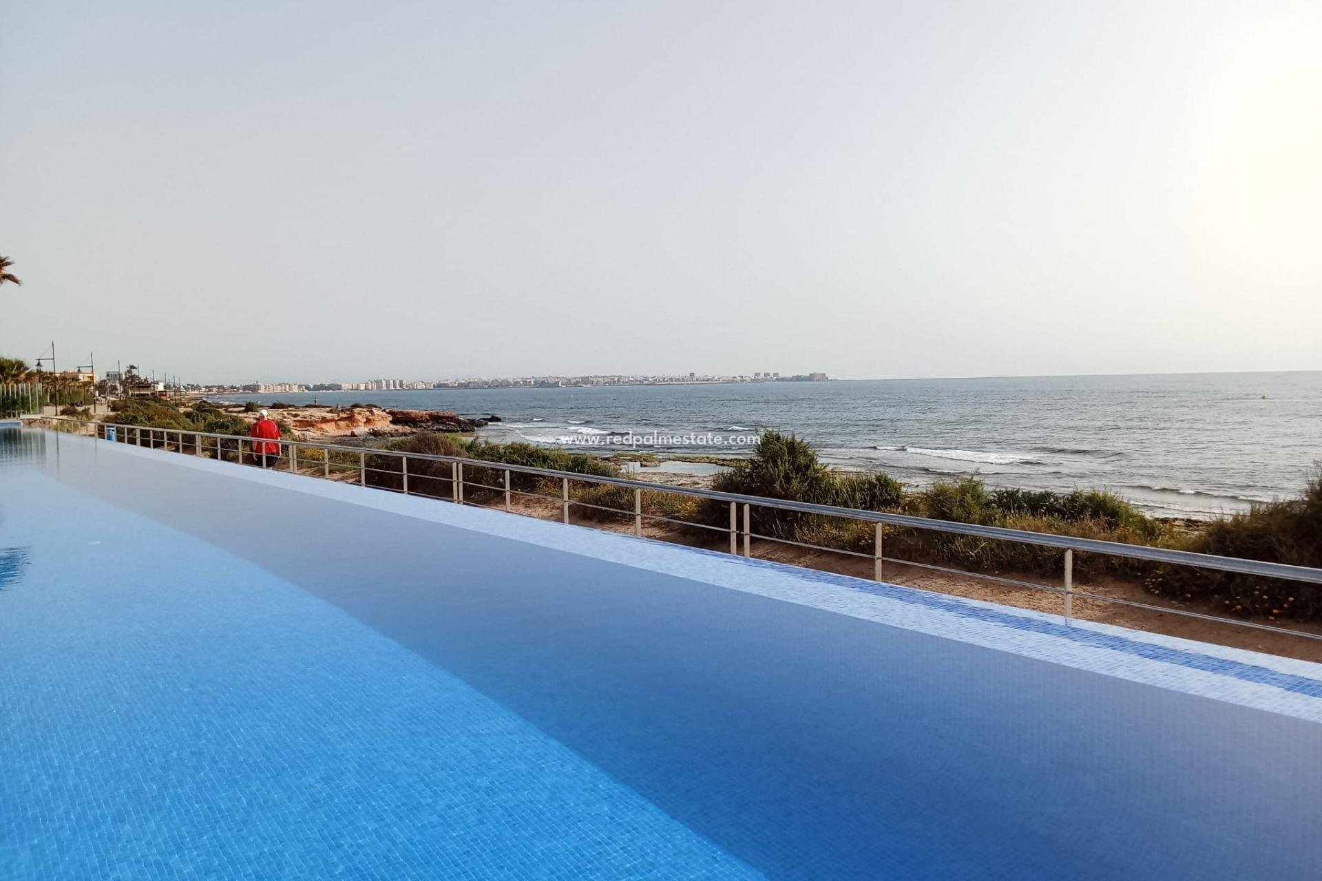 Resale - Apartment -
Torrevieja - Punta prima