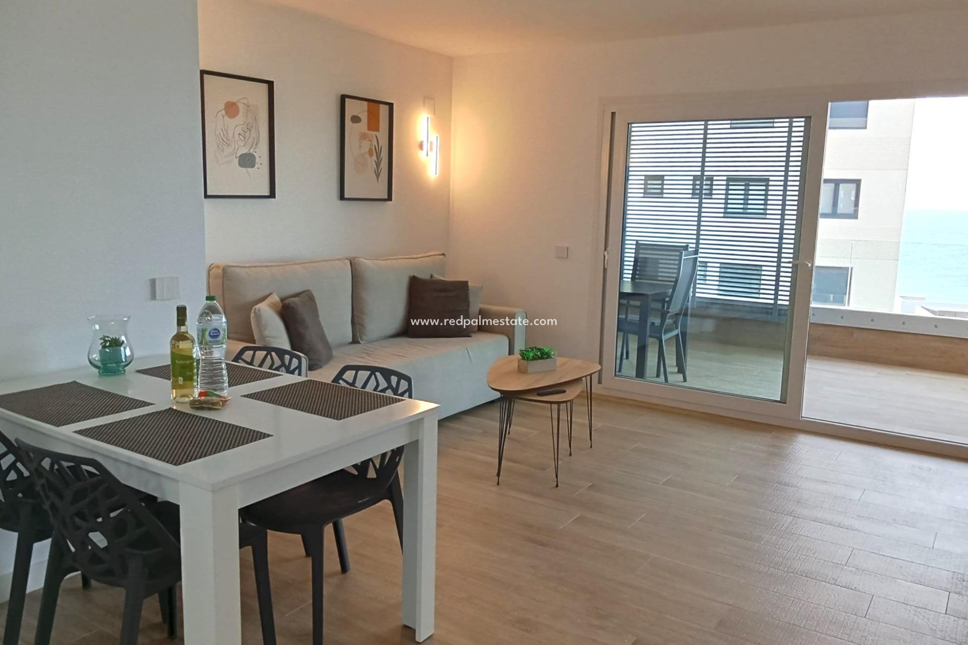 Resale - Apartment -
Torrevieja - Punta prima