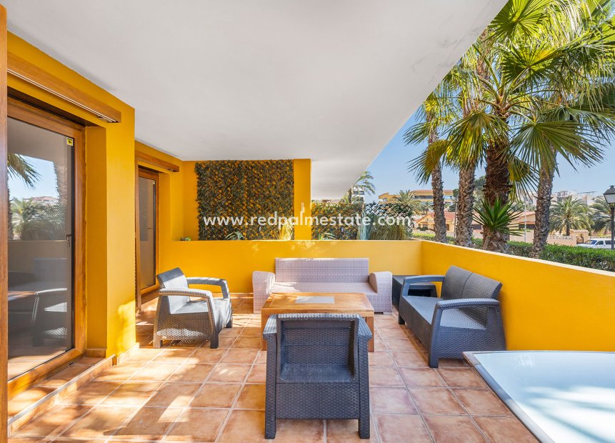 Resale - Apartment -
Torrevieja - Punta prima