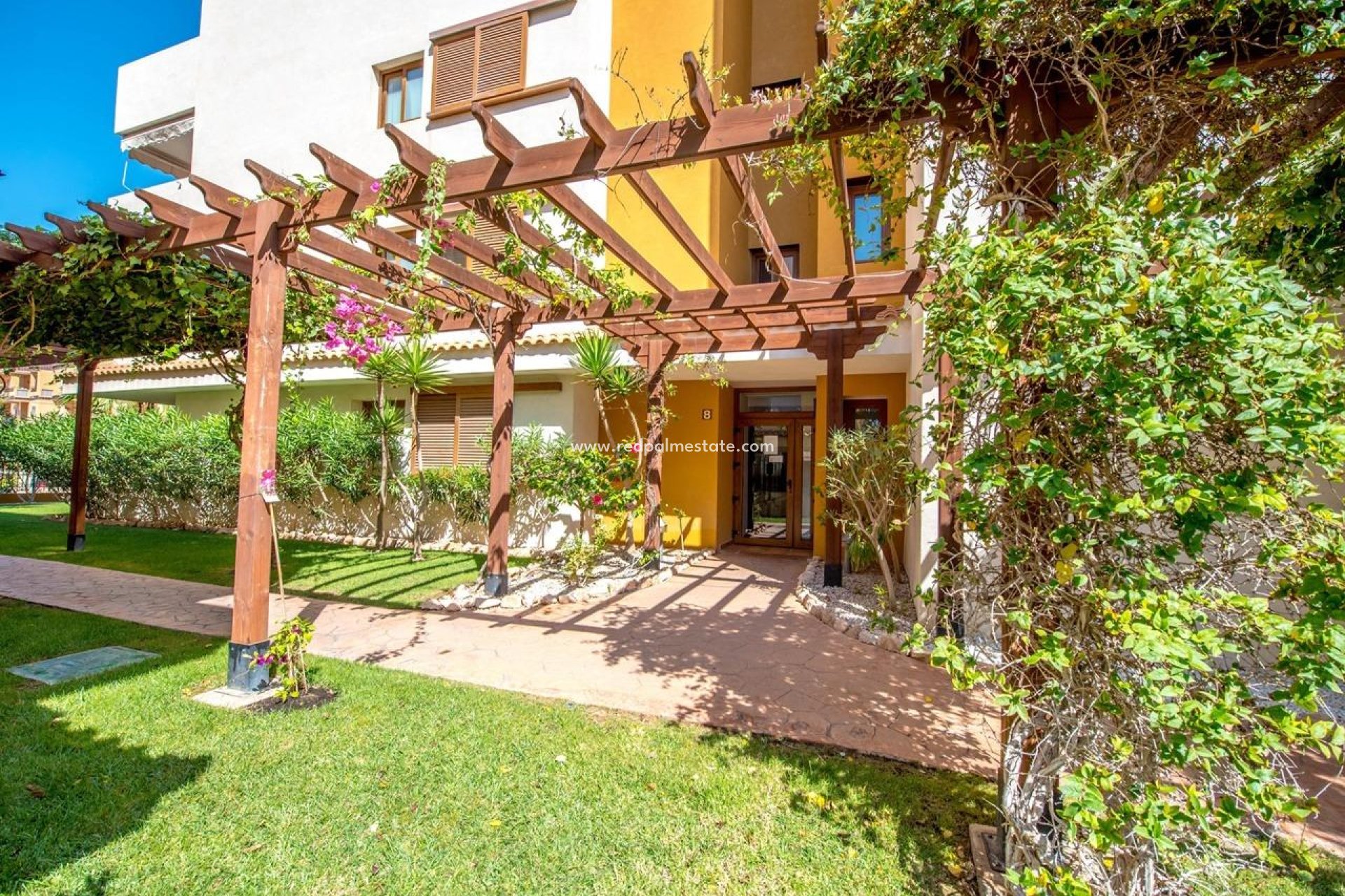 Resale - Apartment -
Torrevieja - Punta prima