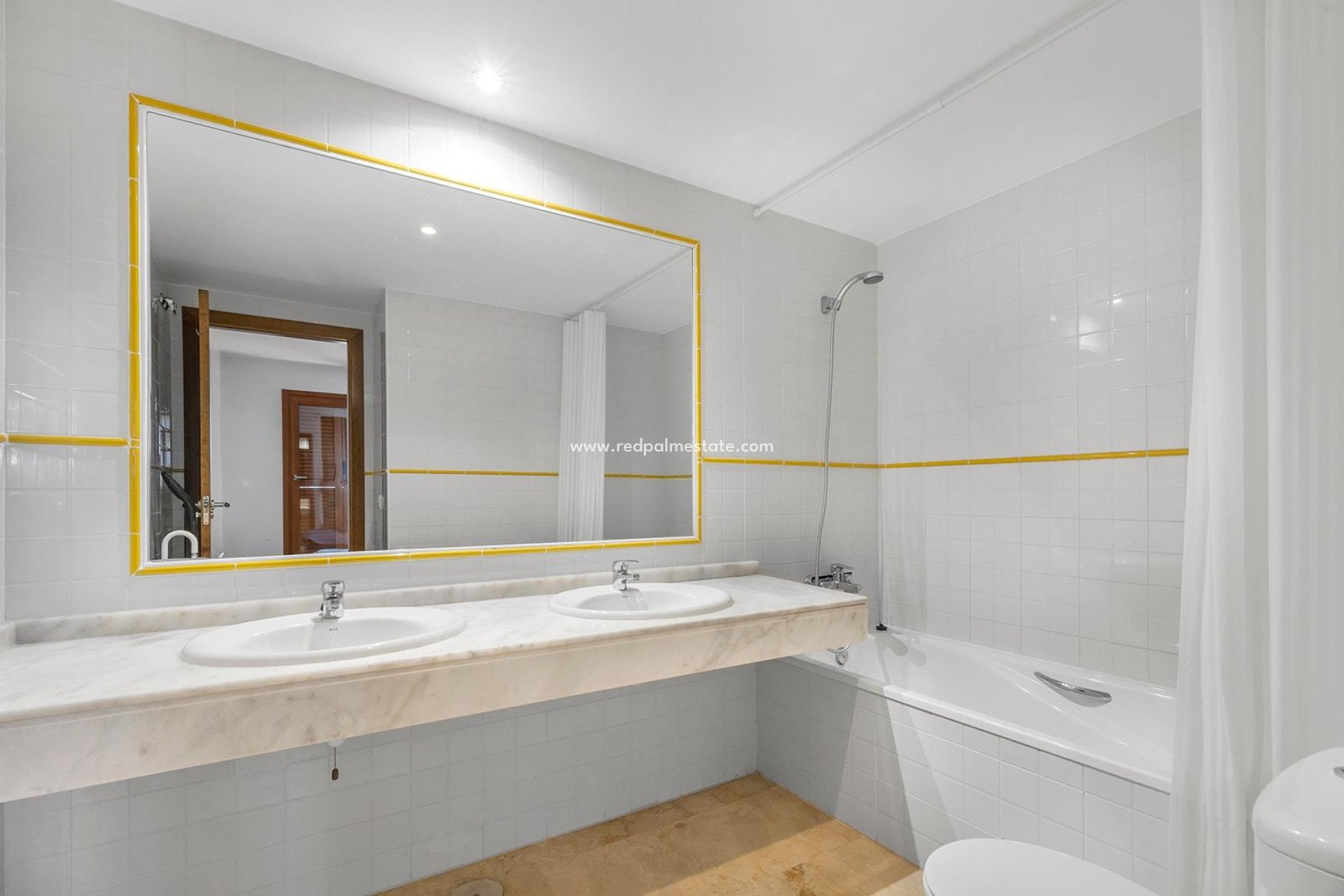 Resale - Apartment -
Torrevieja - Punta prima
