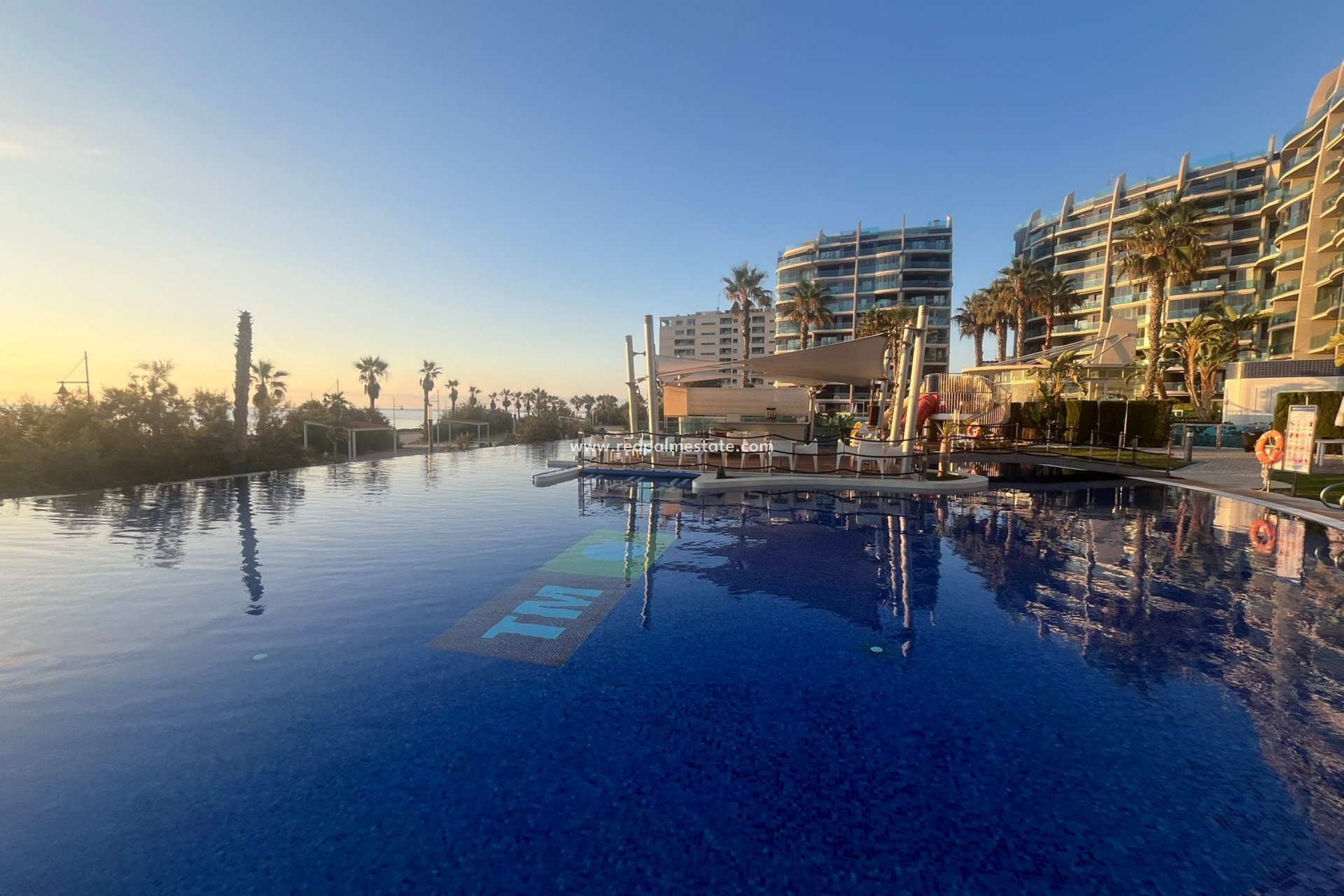Resale - Apartment -
Torrevieja - Punta prima