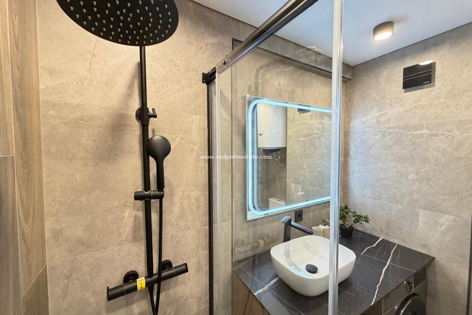 Resale - Apartment -
Torrevieja - Punta prima