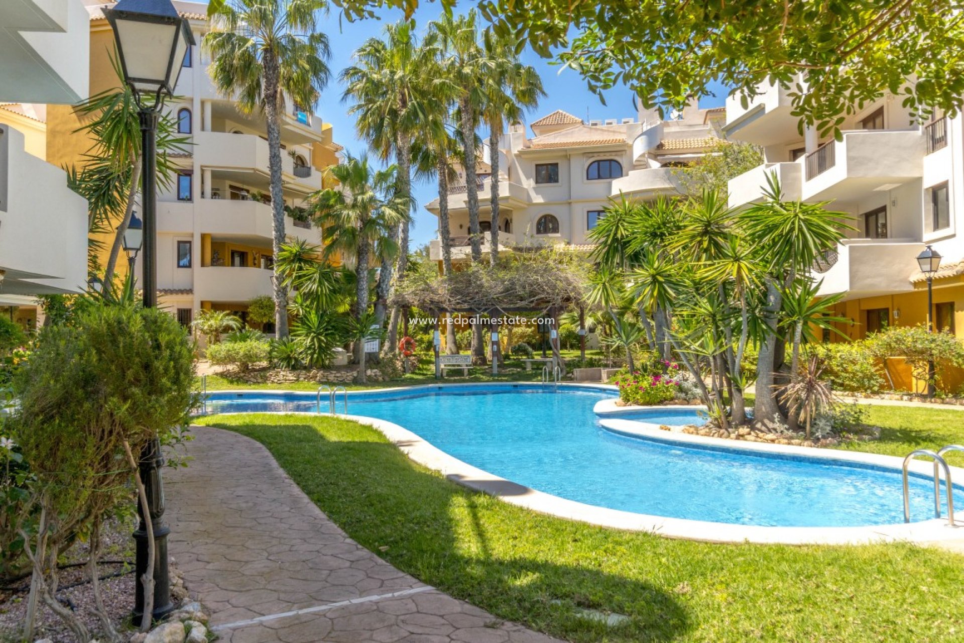 Resale - Apartment -
Torrevieja - Punta prima