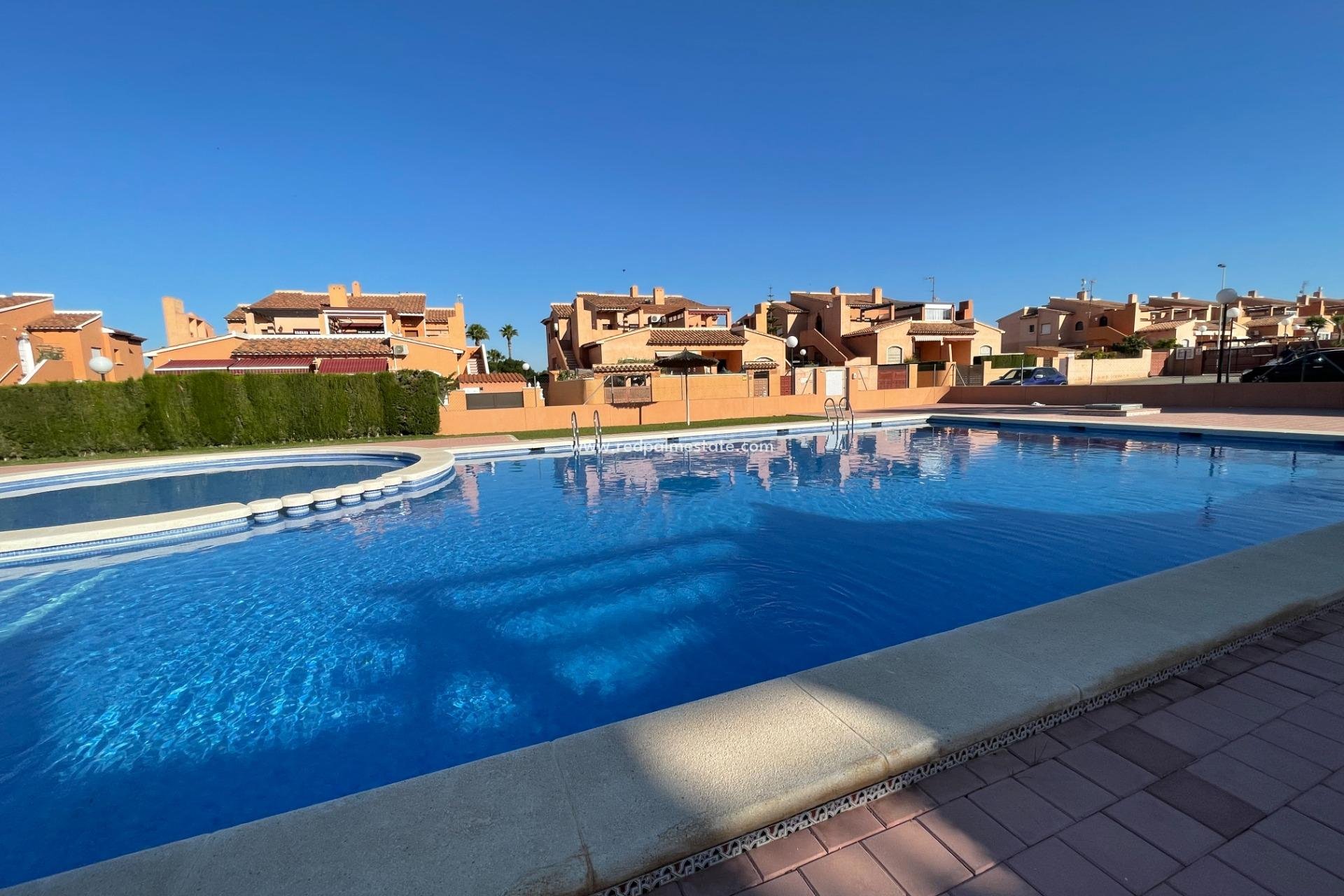 Resale - Apartment -
Torrevieja - Rosaleda-los frutales