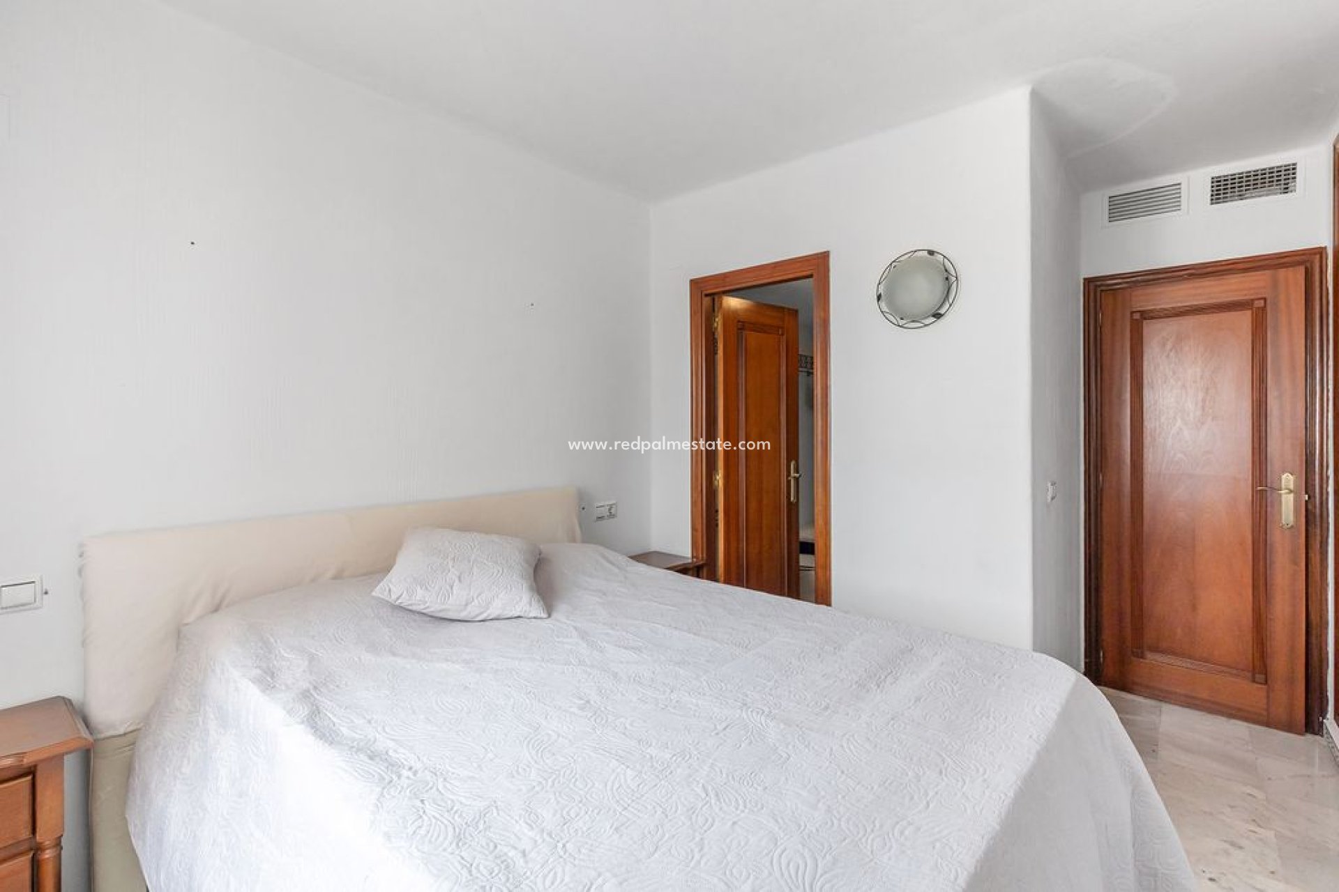 Resale - Apartment -
Torrevieja - Rosaleda-los frutales