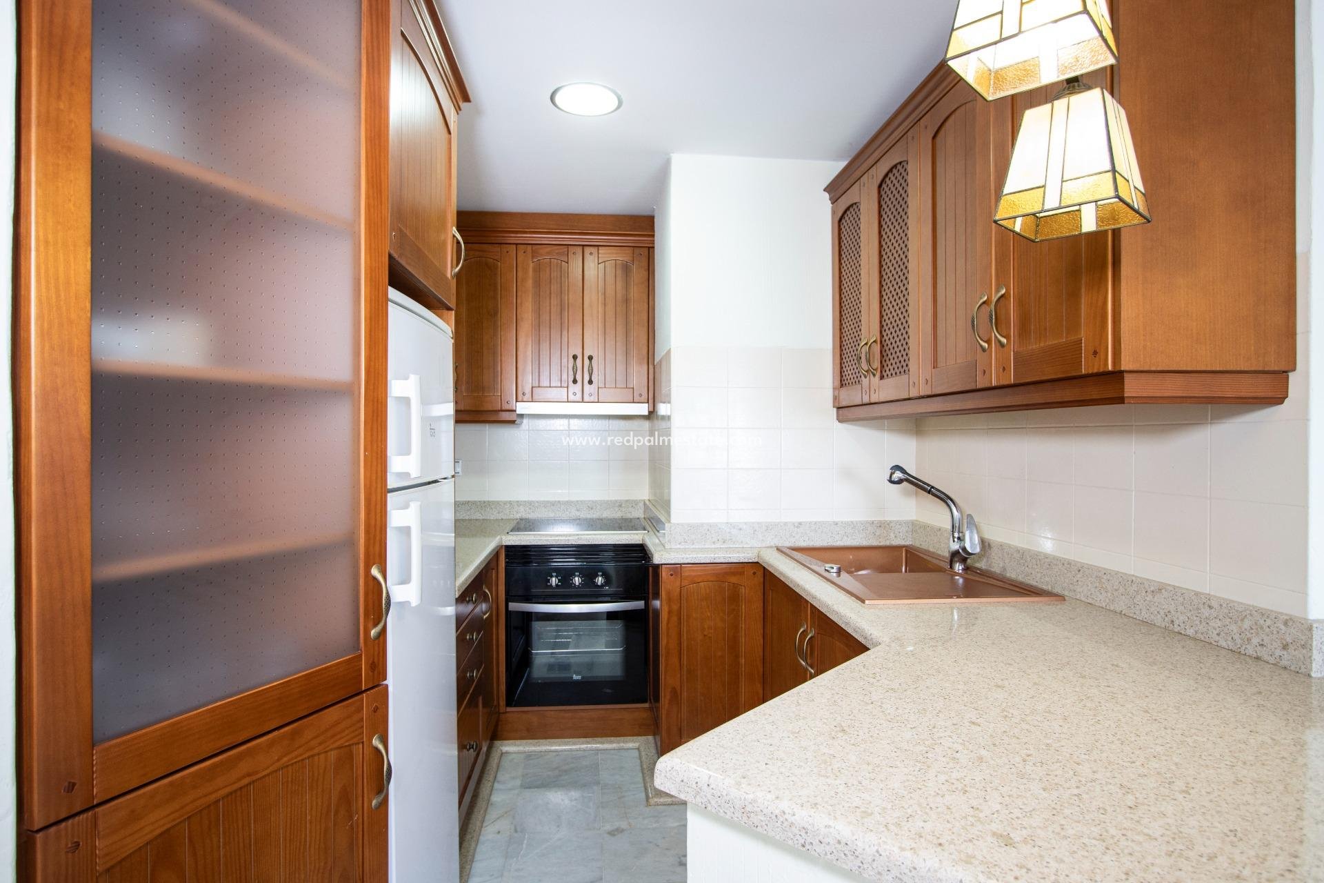 Resale - Apartment -
Torrevieja - Rosaleda-los frutales
