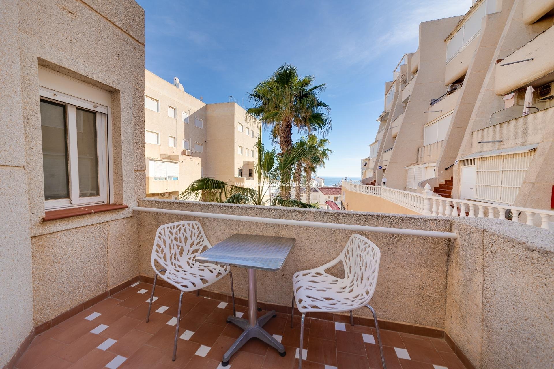 Resale - Apartment -
Torrevieja - Torre la mata