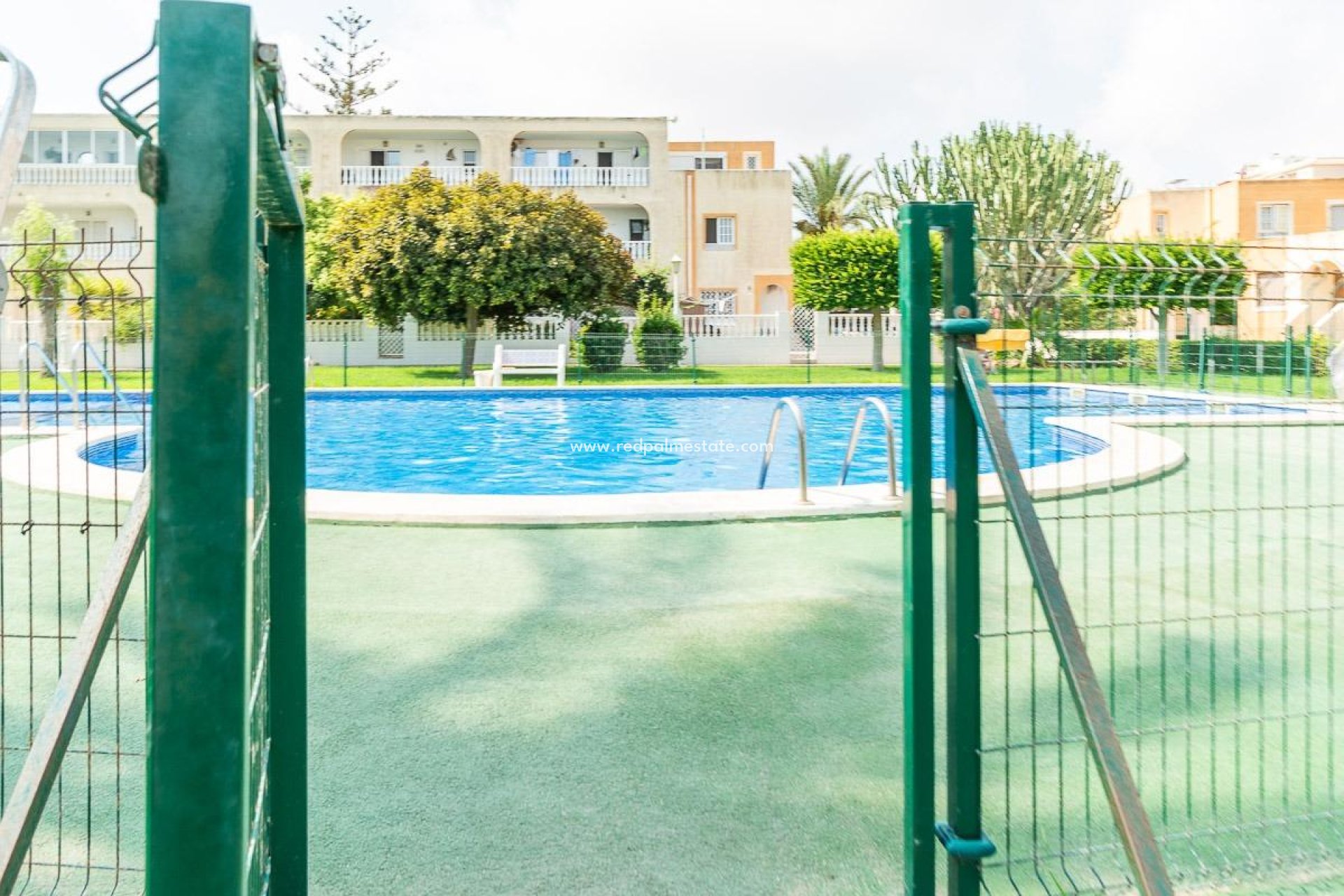Resale - Apartment -
Torrevieja - Torreblanca