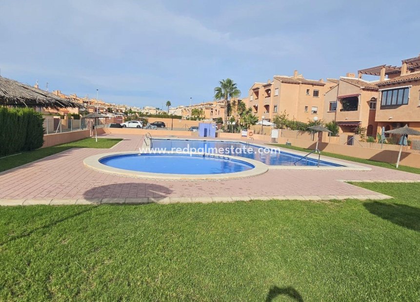 Resale - Apartment -
Torrevieja - Torrejón