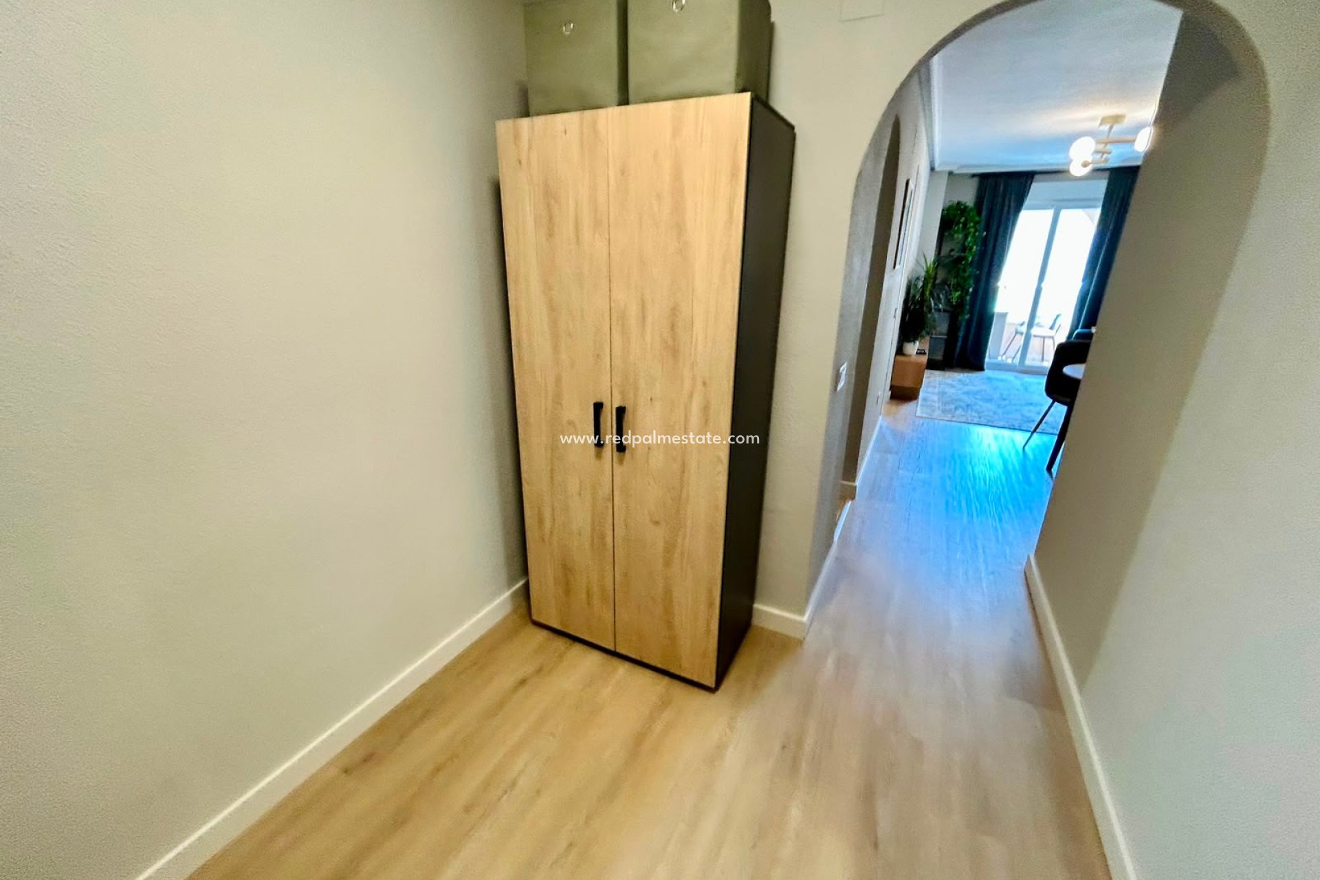 Resale - Apartment -
Torrevieja - Torrevieja Centro