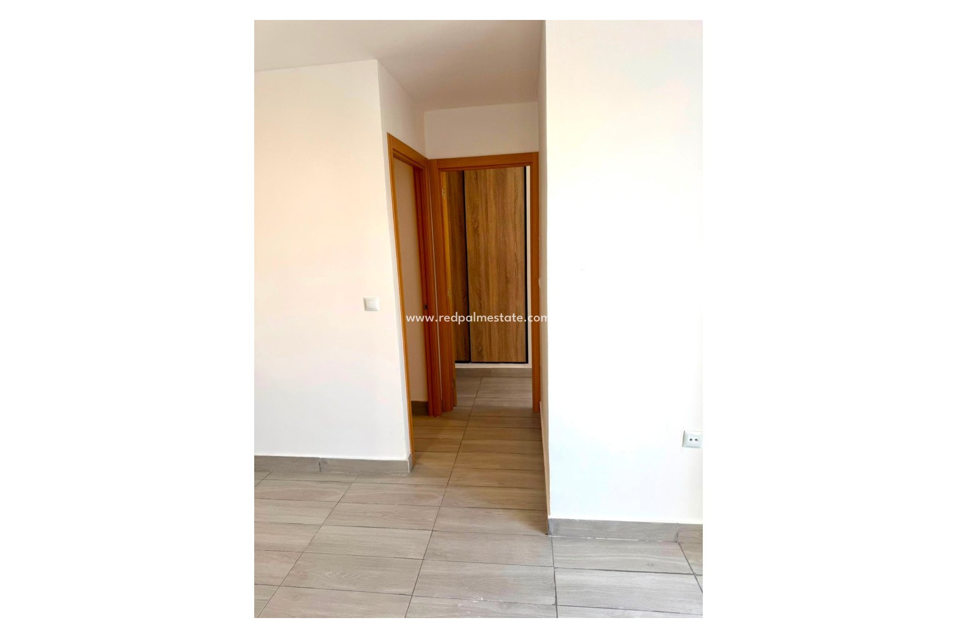 Resale - Apartment -
Torrevieja - Torrevieja Centro