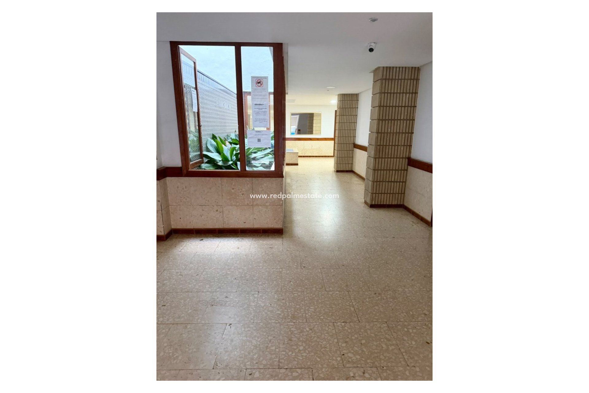 Resale - Apartment -
Torrevieja - Torrevieja Centro