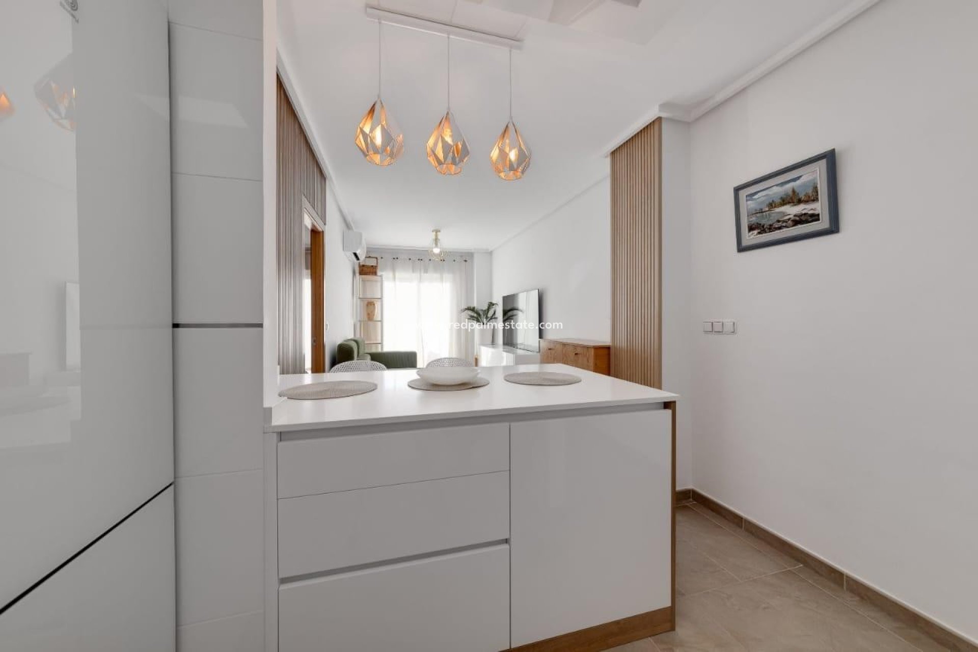 Resale - Apartment -
Torrevieja - Torrevieja Centro