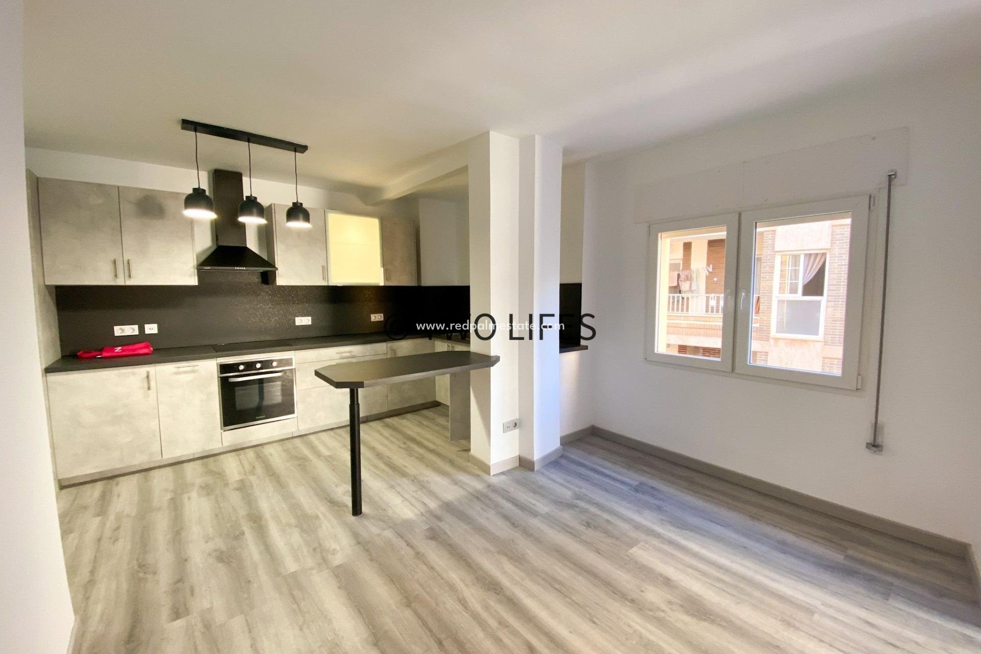 Resale - Apartment -
Torrevieja - torrevieja