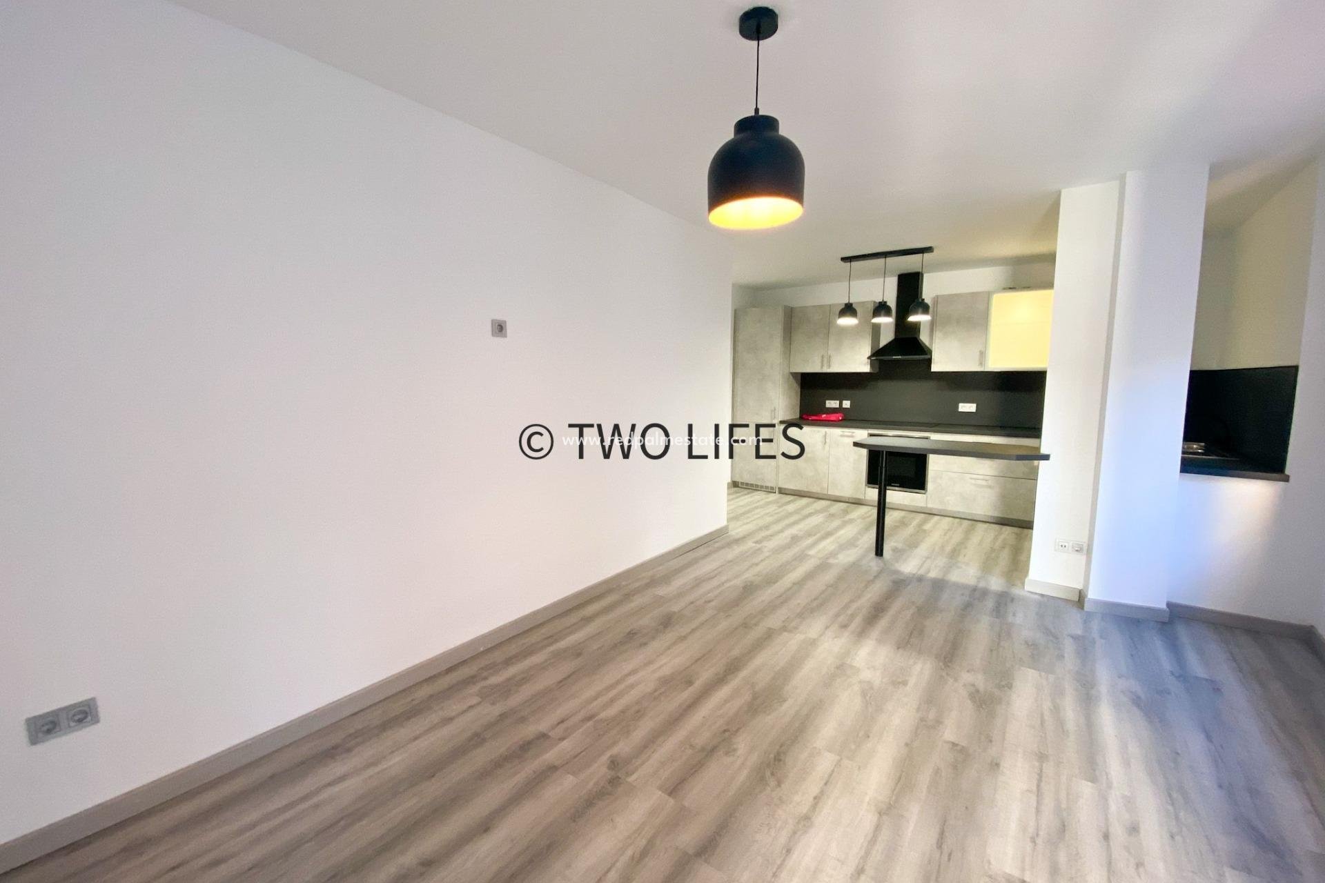 Resale - Apartment -
Torrevieja - torrevieja