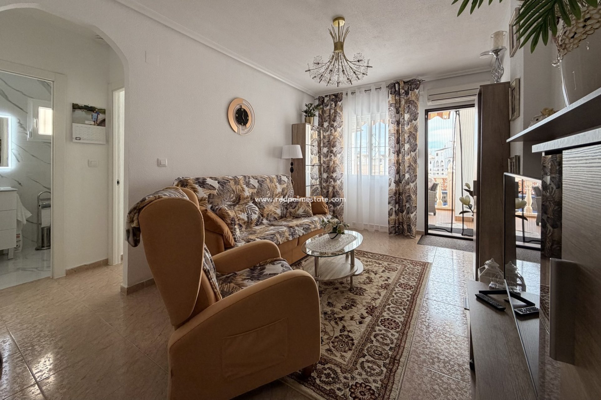 Resale - Apartment -
Torrevieja - Urb. Calas Blancas III