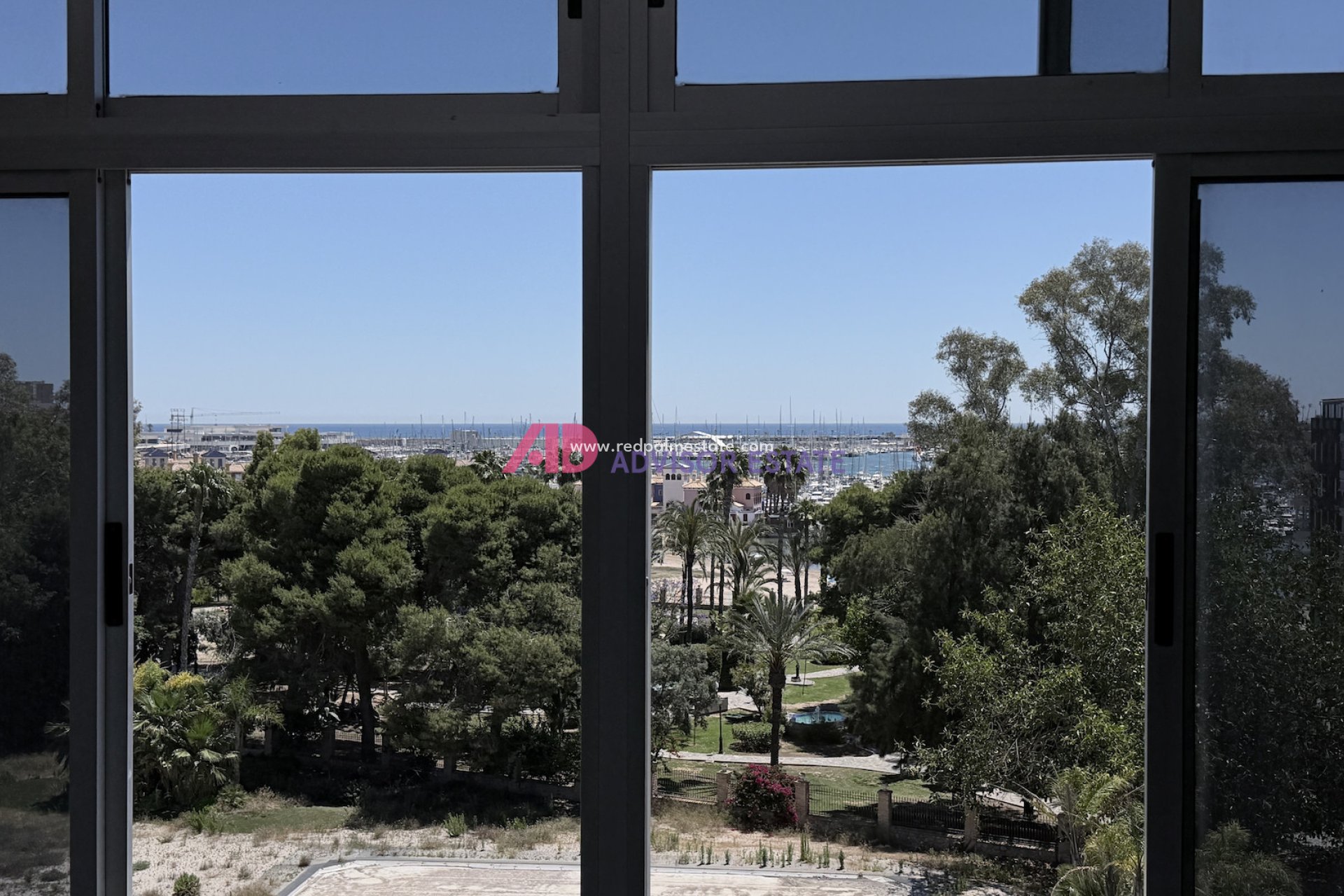 Resale - Apartment -
Torrevieja