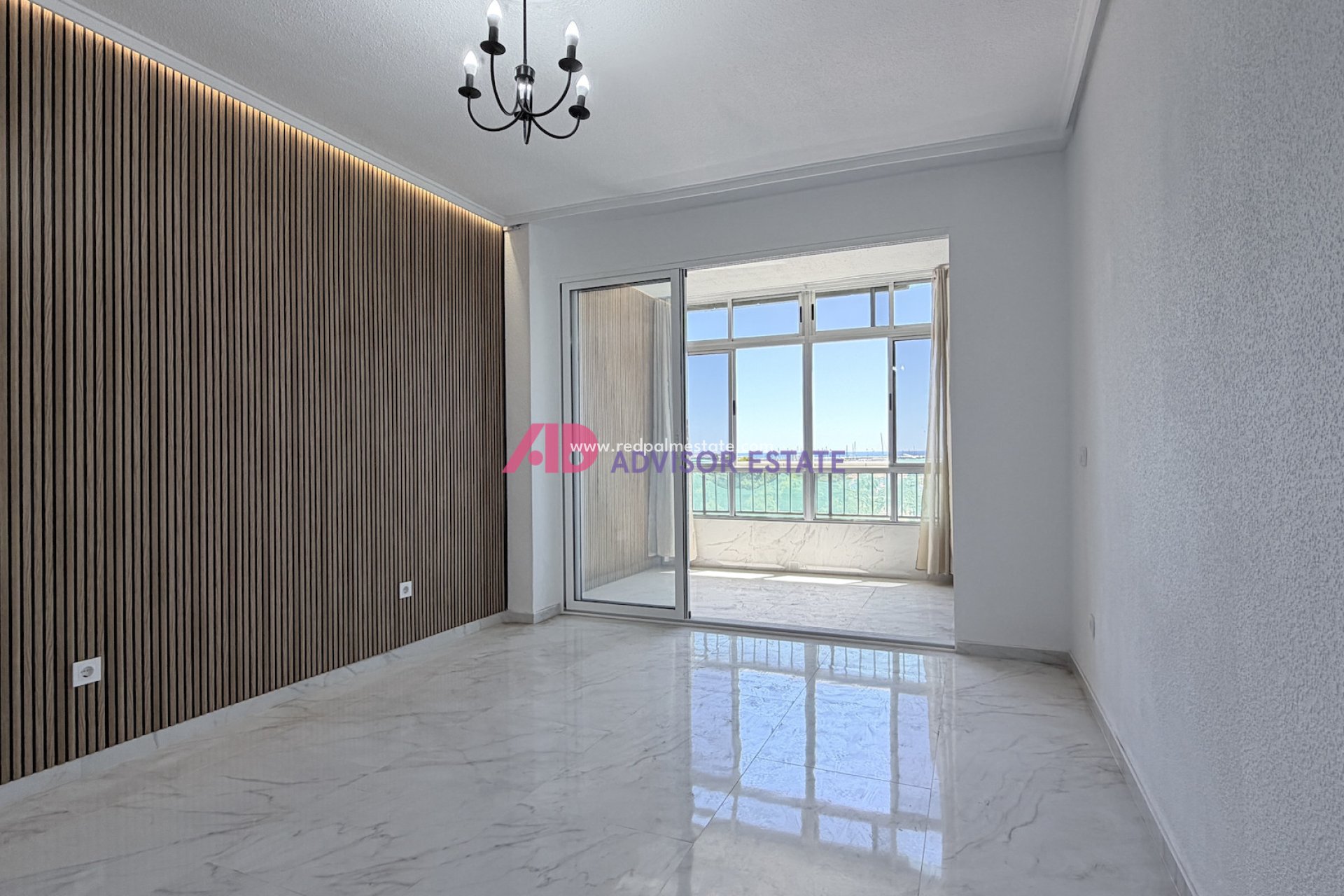 Resale - Apartment -
Torrevieja