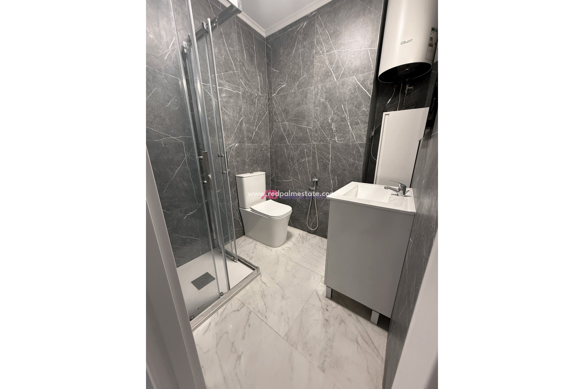 Resale - Apartment -
Torrevieja