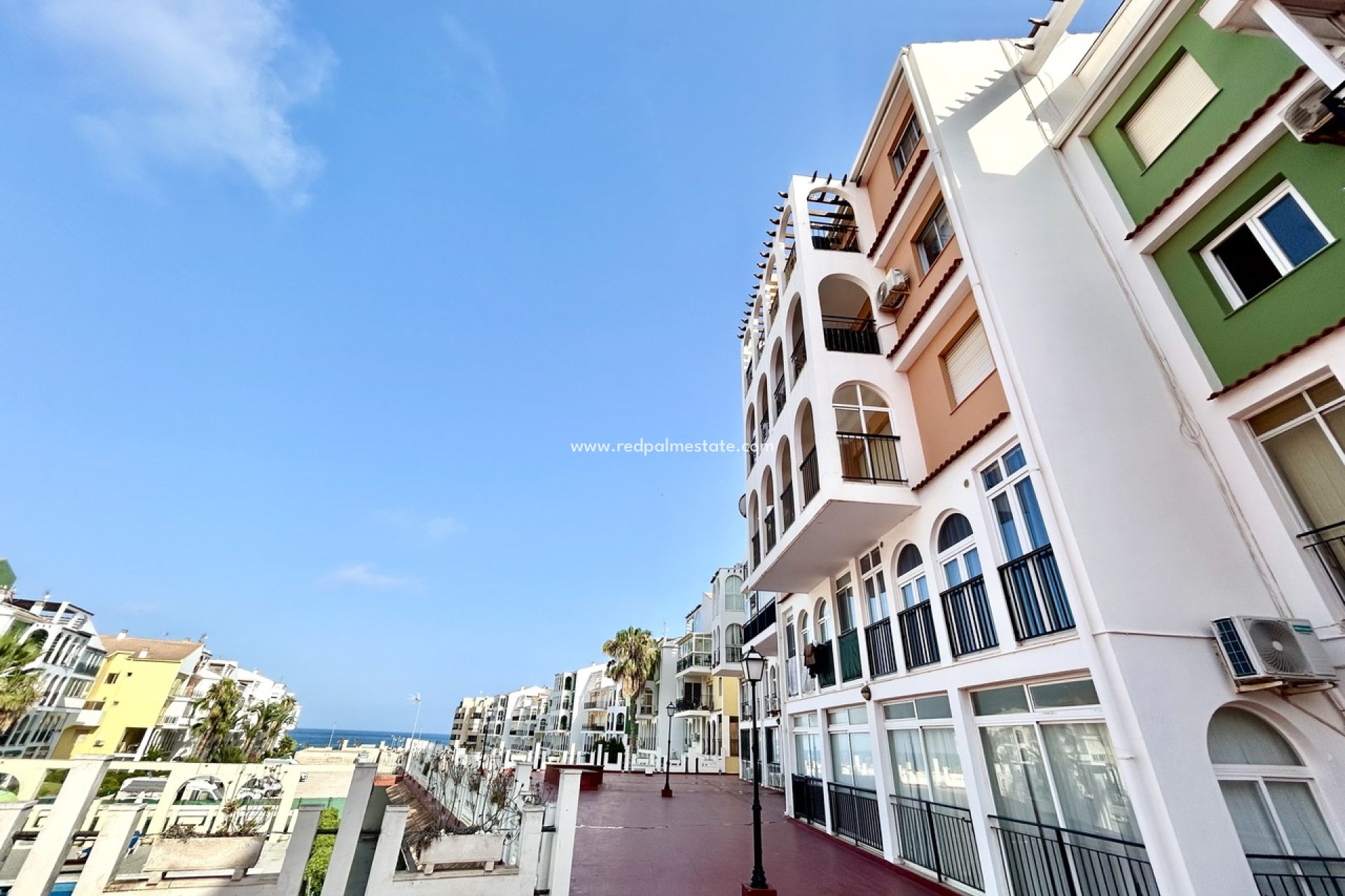 Resale - Apartment -
Torrevieja