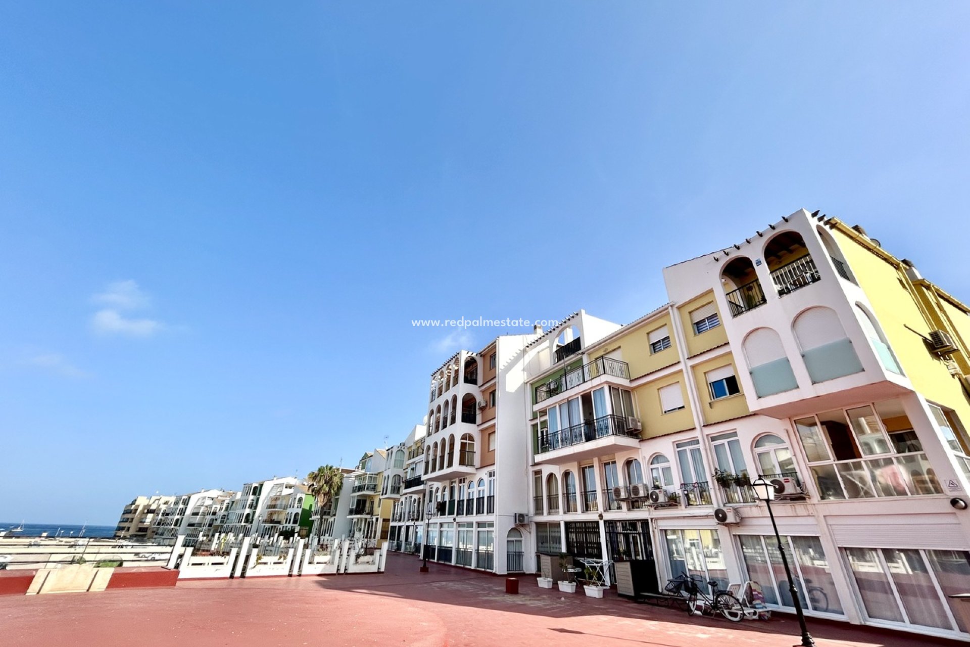Resale - Apartment -
Torrevieja