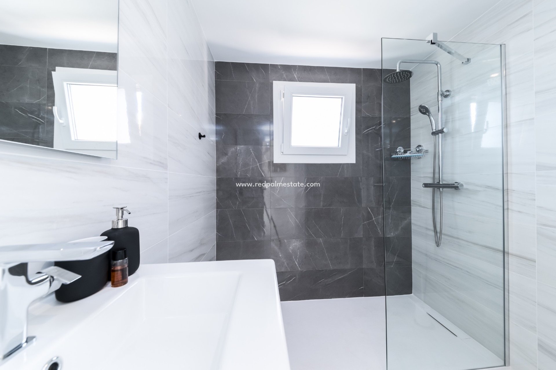 Resale - Apartment -
Torrevieja