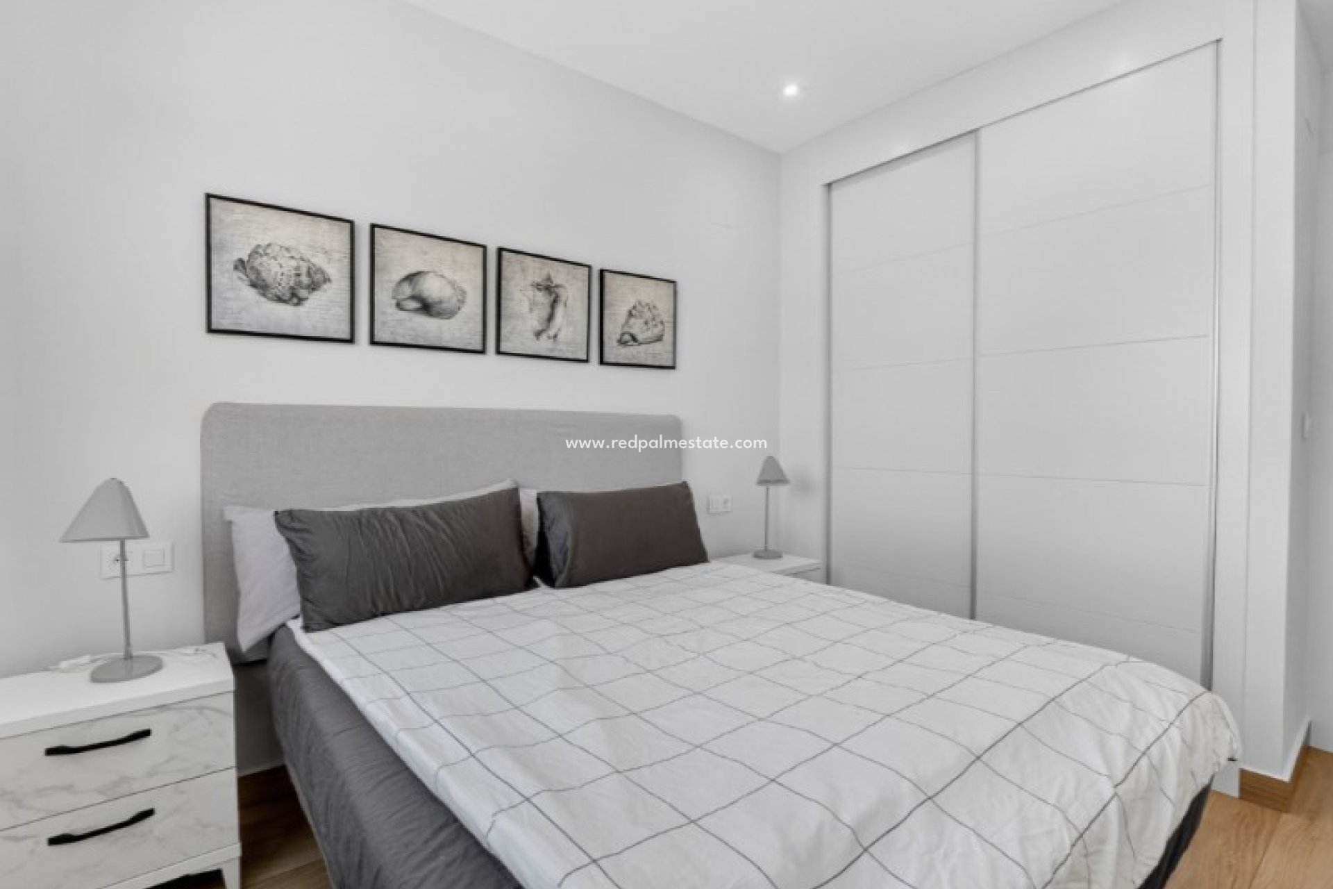 Resale - Apartment -
Torrevieja