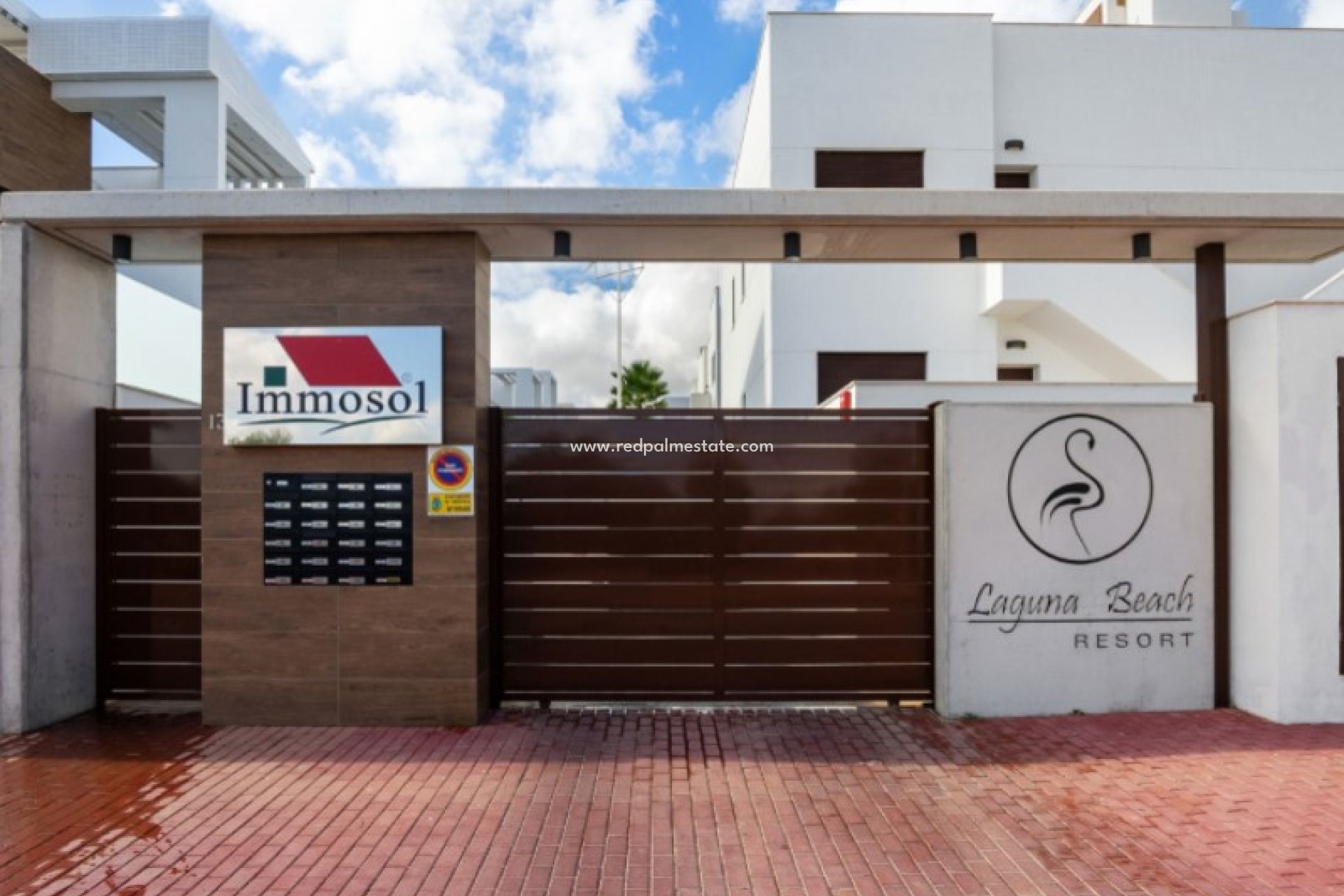 Resale - Apartment -
Torrevieja