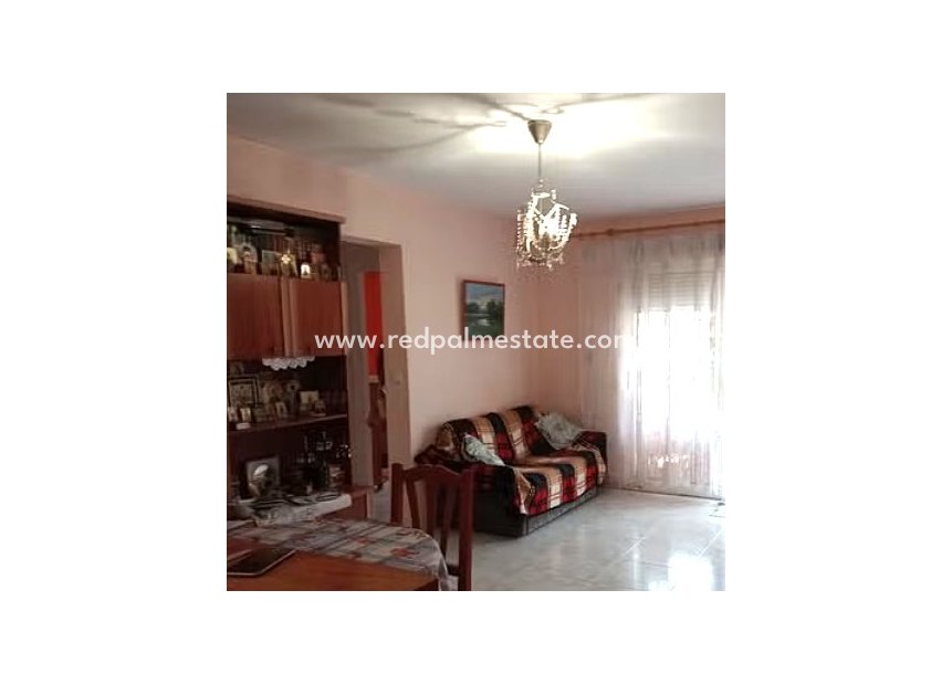 Resale - Apartment -
Torrevieja